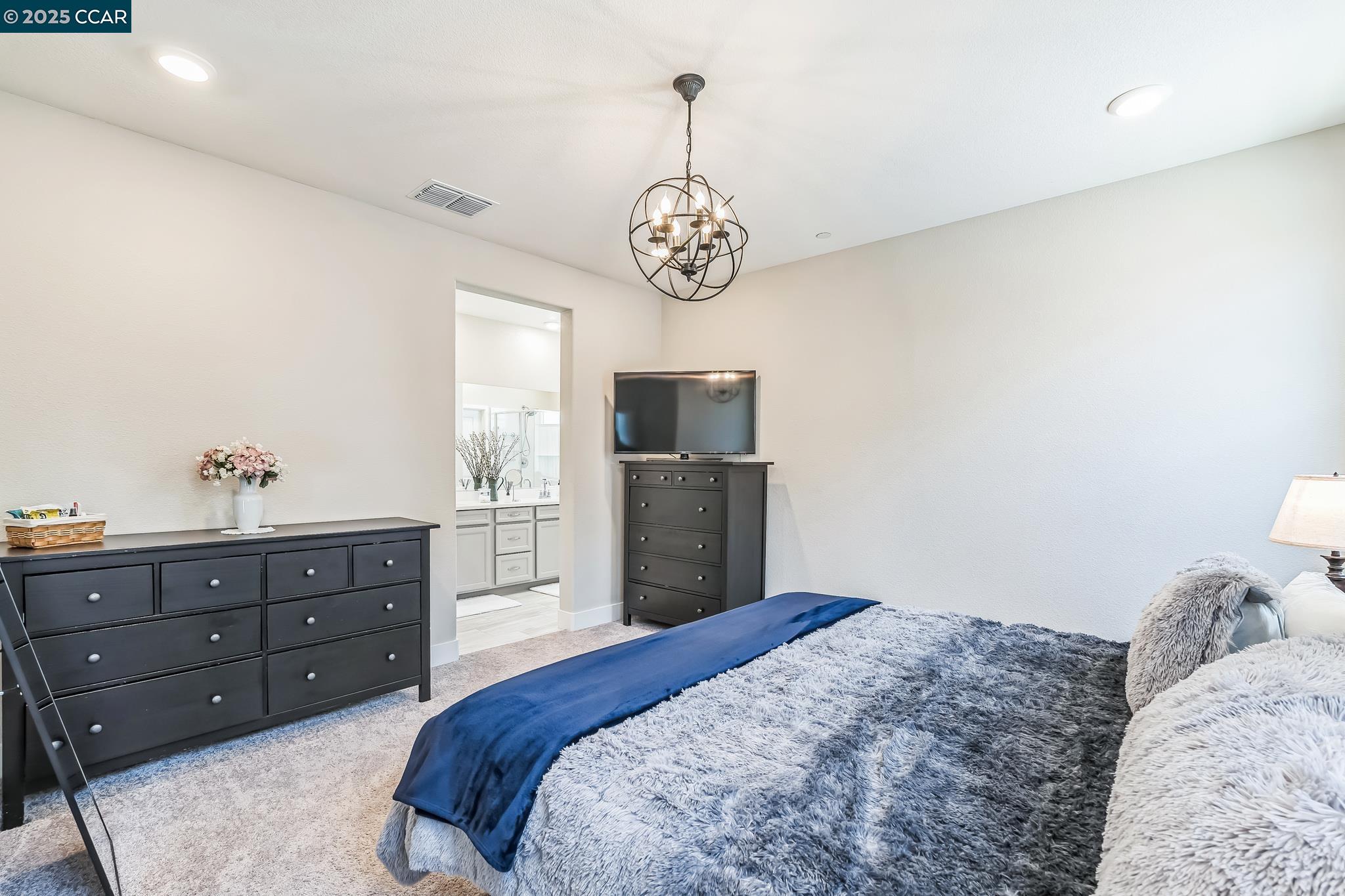 Detail Gallery Image 28 of 35 For 2940 Wheat Grass Street, Sacramento,  CA 95833 - 3 Beds | 3 Baths