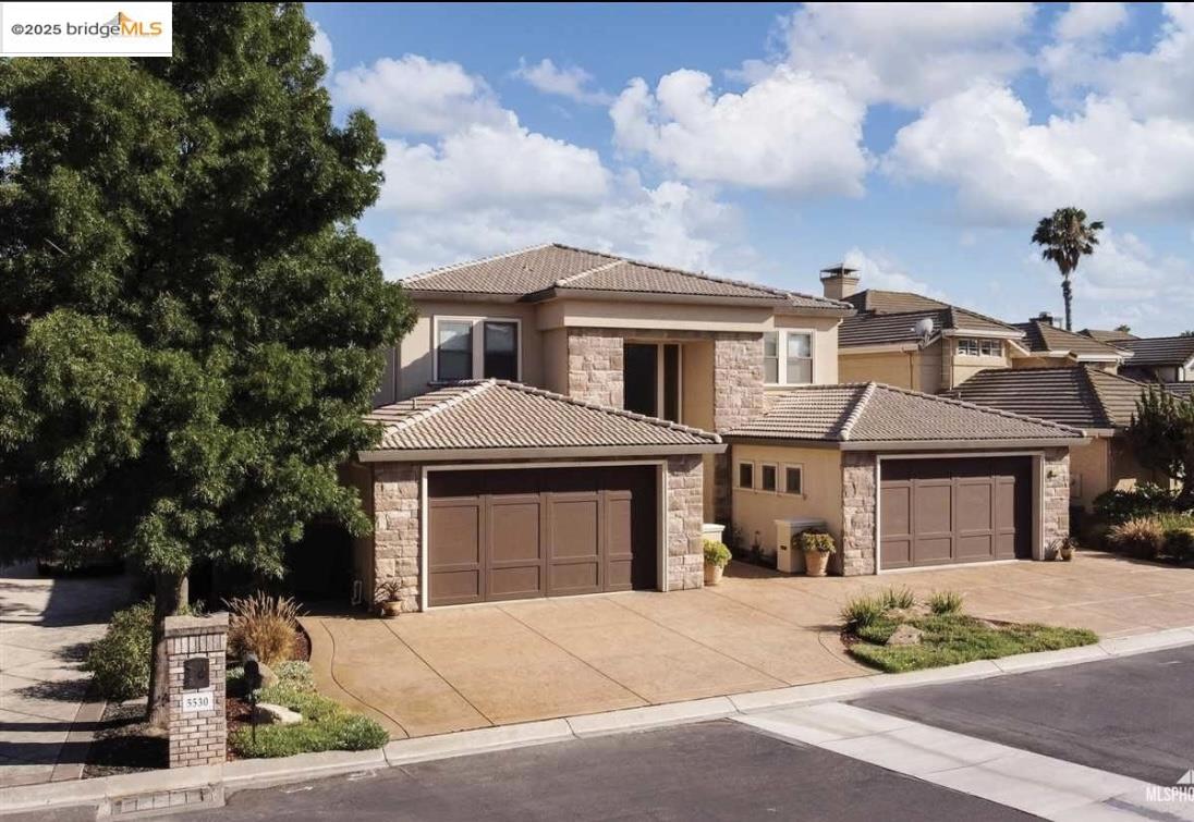Detail Gallery Image 4 of 28 For 5520 Edgeview Dr, Discovery Bay,  CA 94505 - 4 Beds | 3/1 Baths