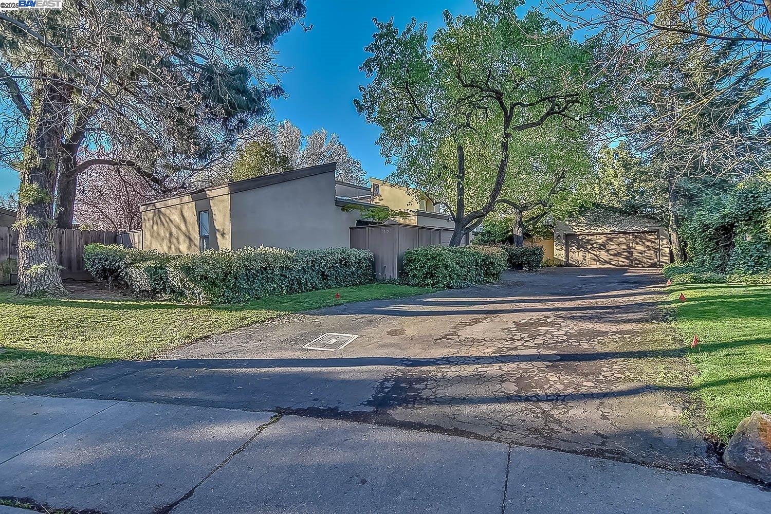 Detail Gallery Image 1 of 1 For 5529 Sandpiper Court, Stockton,  CA 95207 - – Beds | – Baths