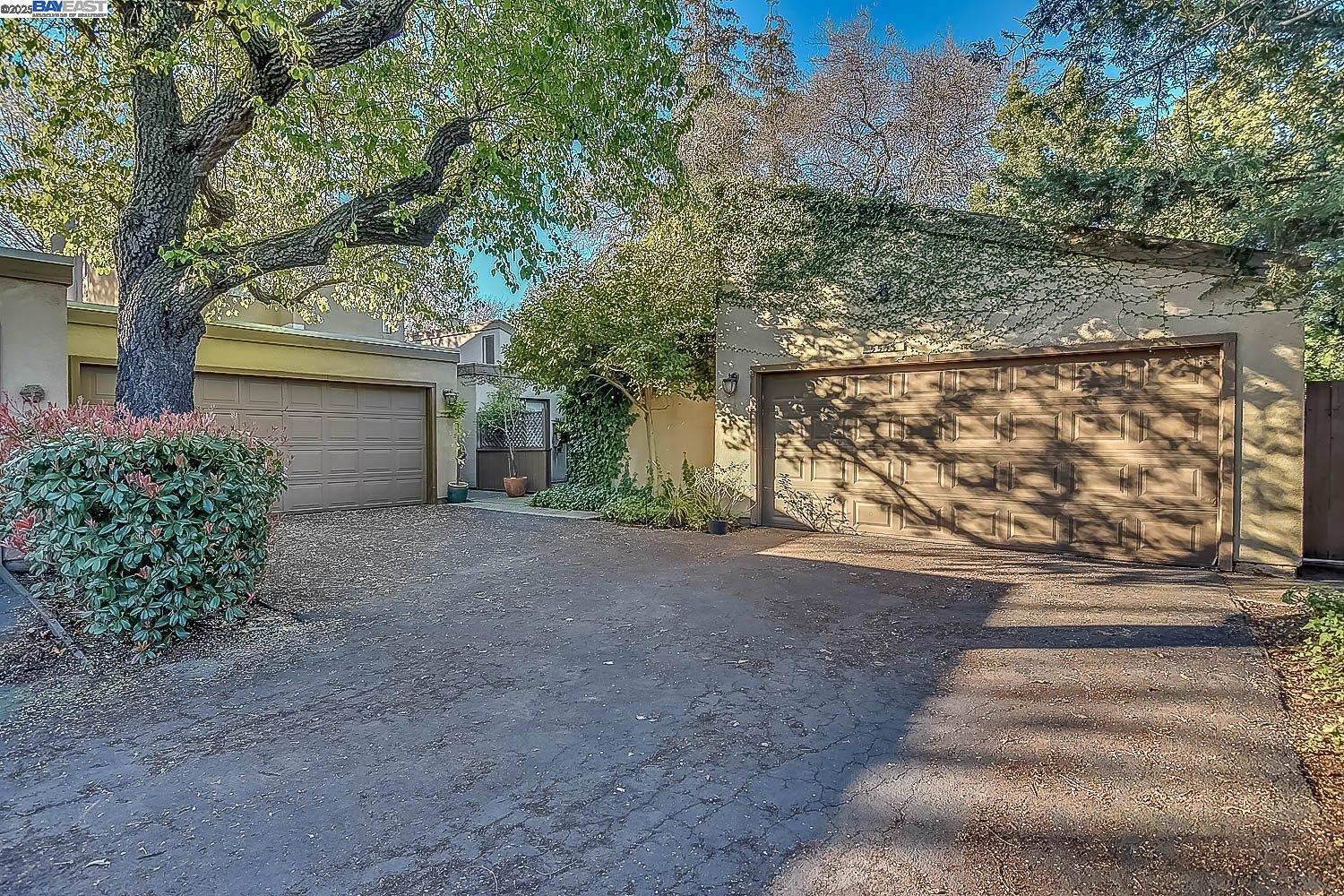 Detail Gallery Image 2 of 51 For 5529 Sandpiper Court, Stockton,  CA 95207 - – Beds | – Baths