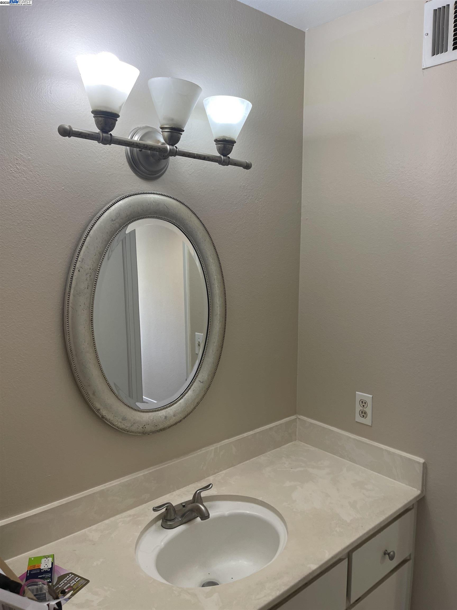 Detail Gallery Image 22 of 51 For 5529 Sandpiper Court, Stockton,  CA 95207 - – Beds | – Baths