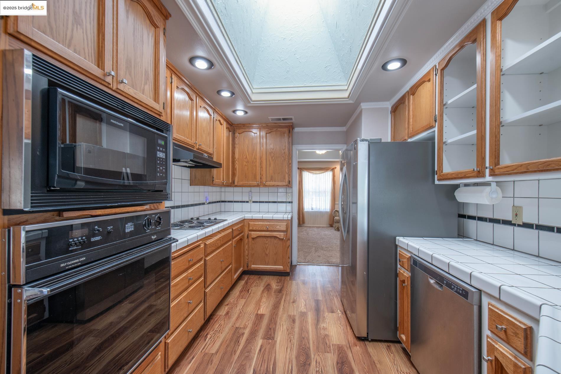 Detail Gallery Image 5 of 19 For 36357 Marciel Ave, Madera,  CA 93636 - 3 Beds | 2/1 Baths
