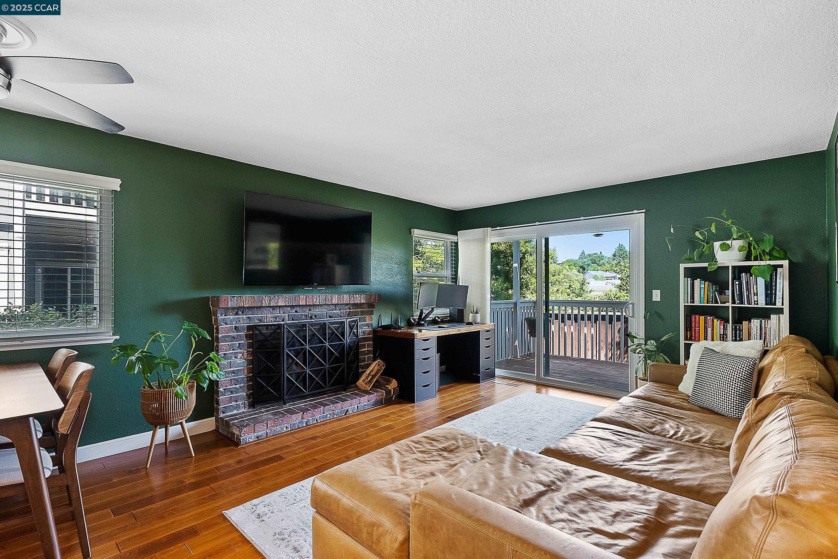 Detail Gallery Image 15 of 37 For 1817 Shirley Dr, Benicia,  CA 94510 - 2 Beds | 2 Baths
