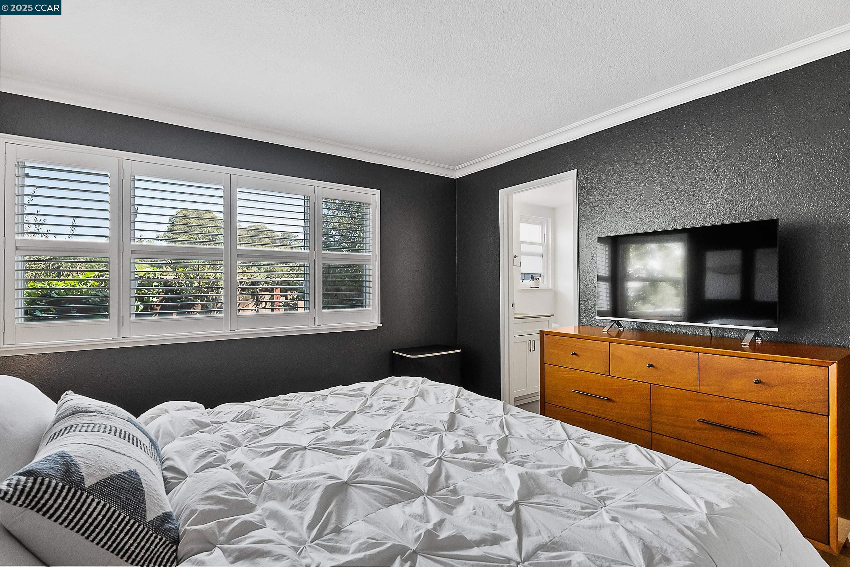 Detail Gallery Image 22 of 37 For 1817 Shirley Dr, Benicia,  CA 94510 - 2 Beds | 2 Baths