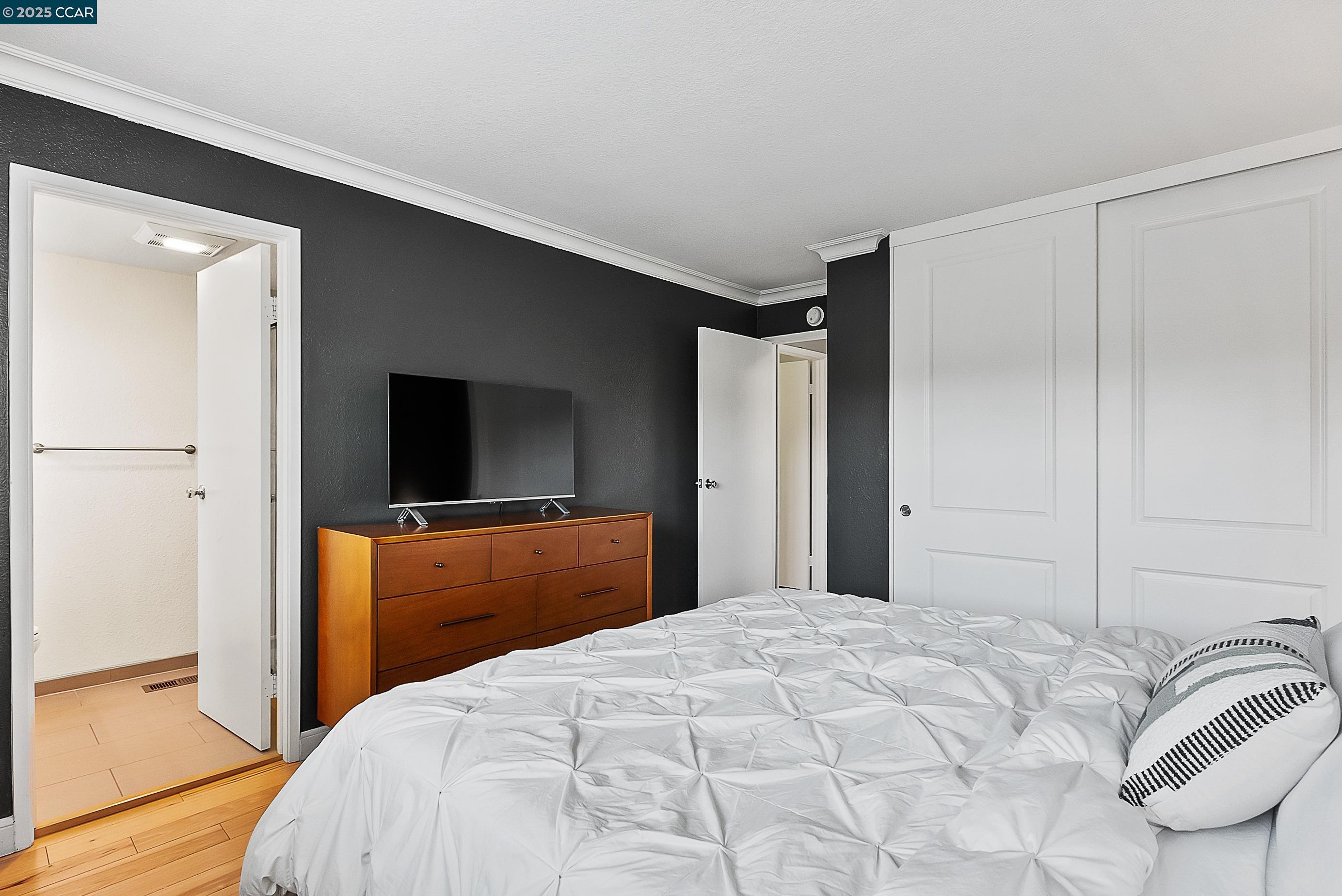 Detail Gallery Image 23 of 37 For 1817 Shirley Dr, Benicia,  CA 94510 - 2 Beds | 2 Baths
