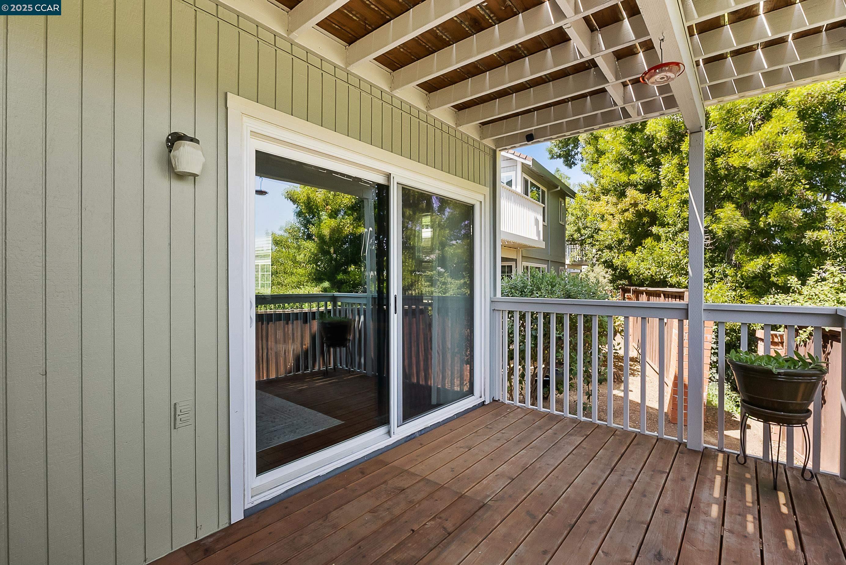 Detail Gallery Image 34 of 37 For 1817 Shirley Dr, Benicia,  CA 94510 - 2 Beds | 2 Baths