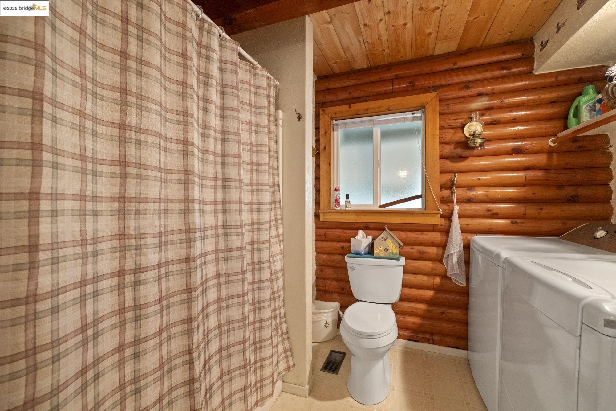 Detail Gallery Image 9 of 26 For 25249 Rebekah Rd, Long Barn,  CA 95335 - 4 Beds | 2 Baths