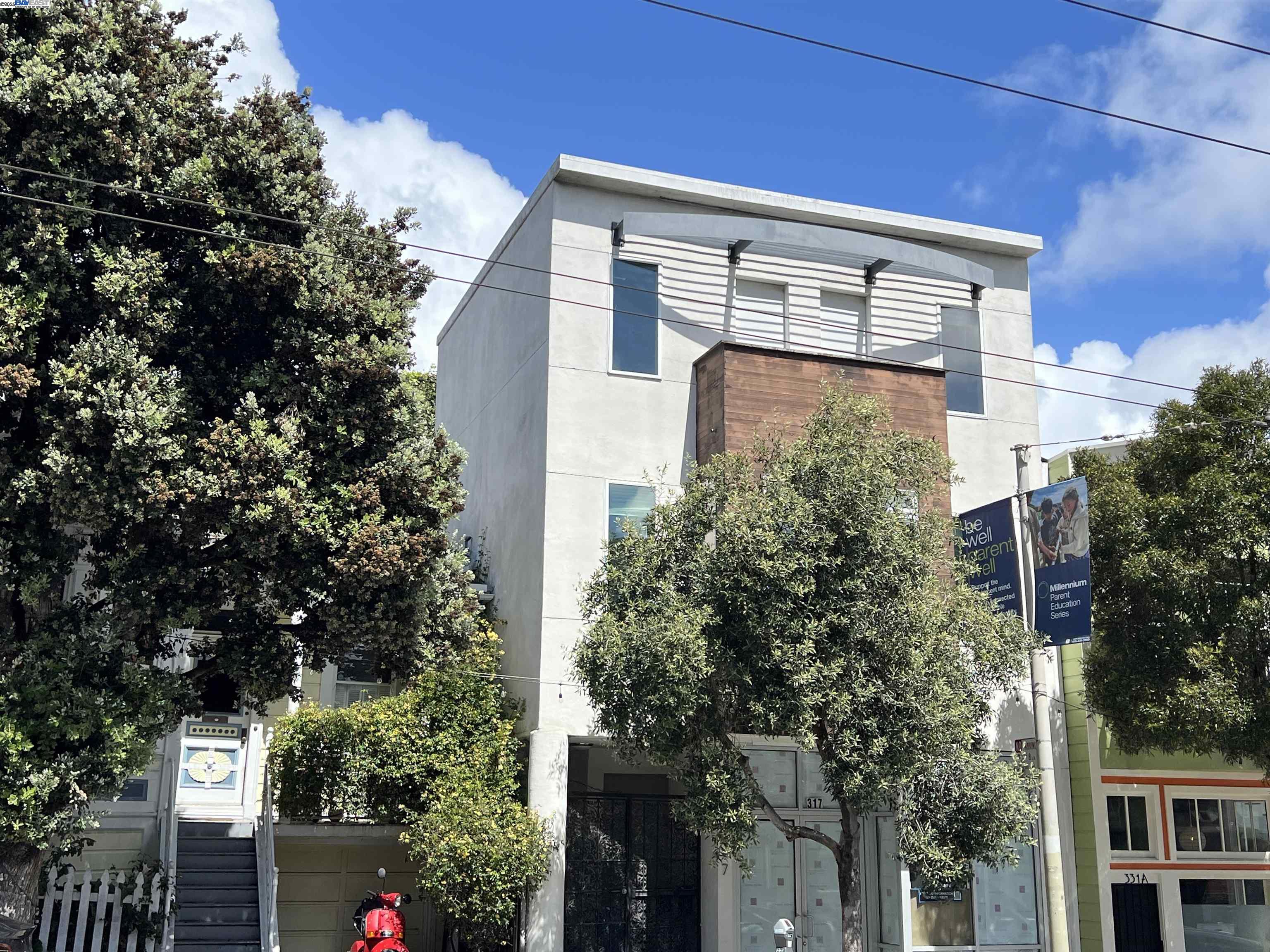 Detail Gallery Image 1 of 1 For 317 Cortland Ave a,  San Francisco,  CA 94110 - 2 Beds | 1/1 Baths