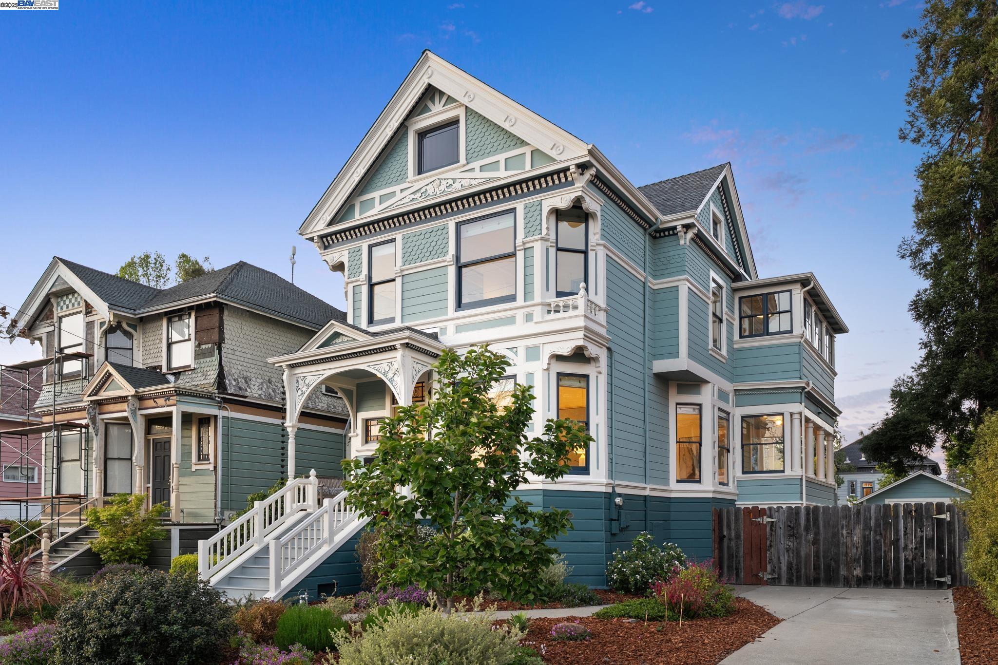 Detail Gallery Image 1 of 1 For 2055 San Jose Avenue, Alameda,  CA 94501 - 4 Beds | 1/1 Baths