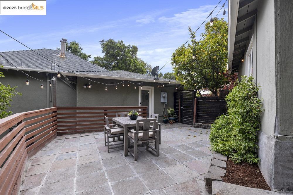 Detail Gallery Image 24 of 49 For 4150 Laurel Ave, Oakland,  CA 94602 - 3 Beds | 2 Baths