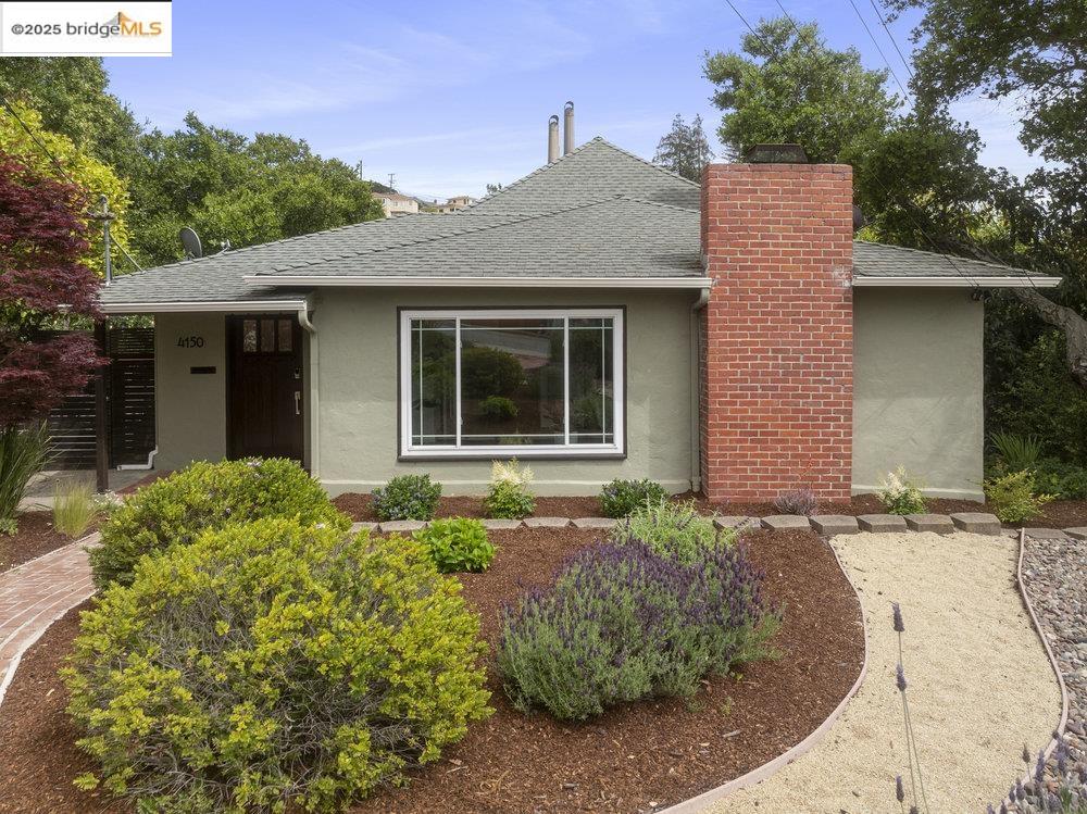 Detail Gallery Image 6 of 49 For 4150 Laurel Ave, Oakland,  CA 94602 - 3 Beds | 2 Baths
