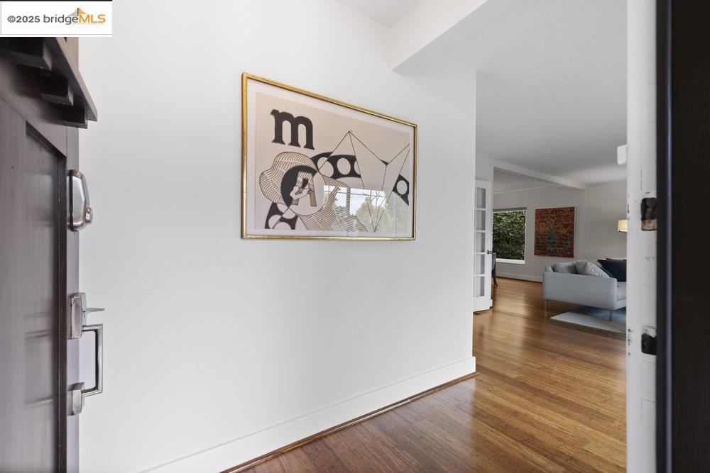 Detail Gallery Image 9 of 49 For 4150 Laurel Ave, Oakland,  CA 94602 - 3 Beds | 2 Baths