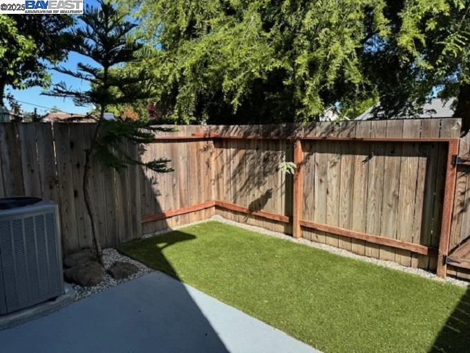 Detail Gallery Image 18 of 43 For 1016 Glenn Cmn, Livermore,  CA 94551 - 3 Beds | 1/1 Baths