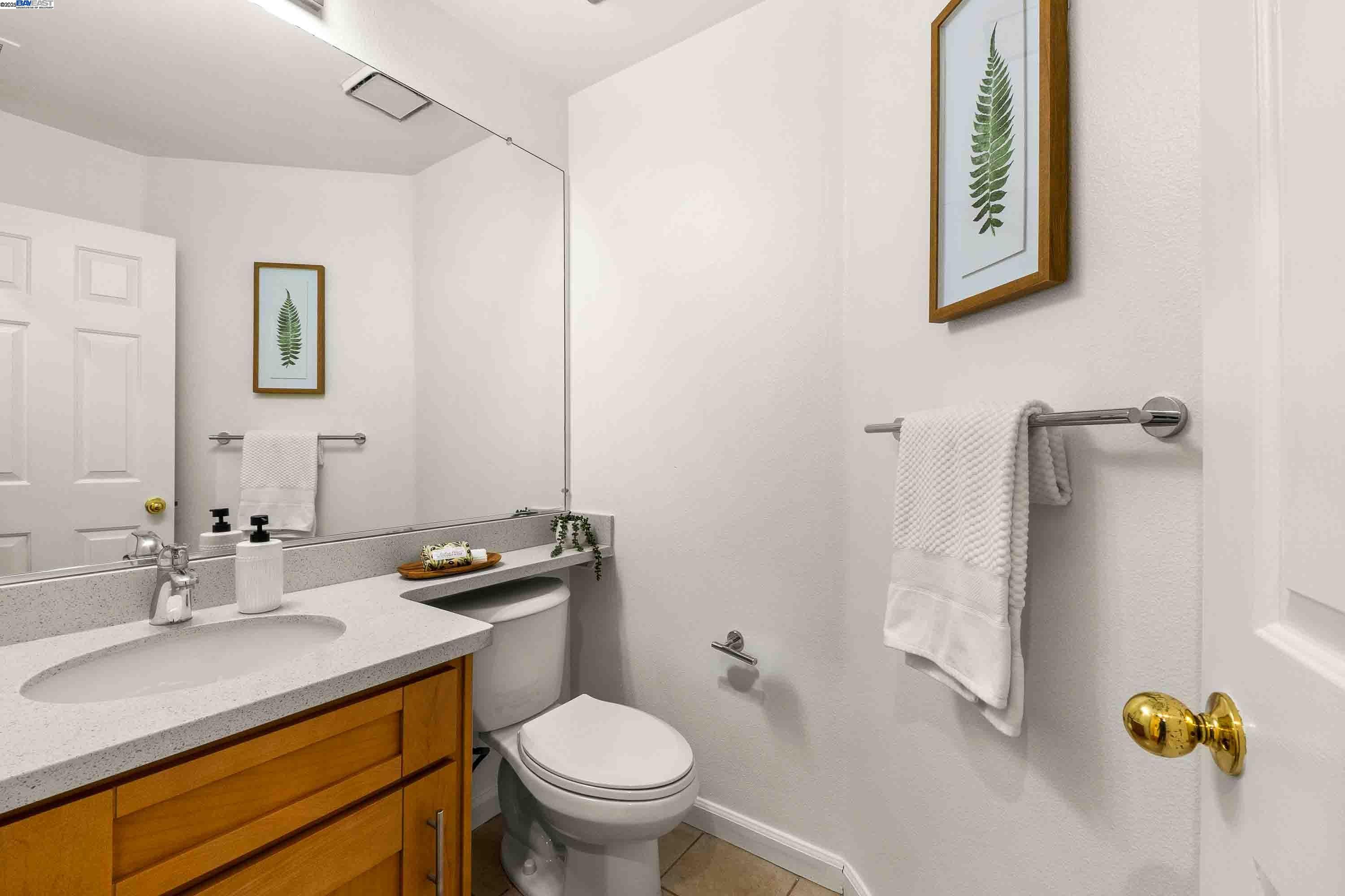 Detail Gallery Image 11 of 48 For 36942 Papaya St, Newark,  CA 94560 - 3 Beds | 2/1 Baths