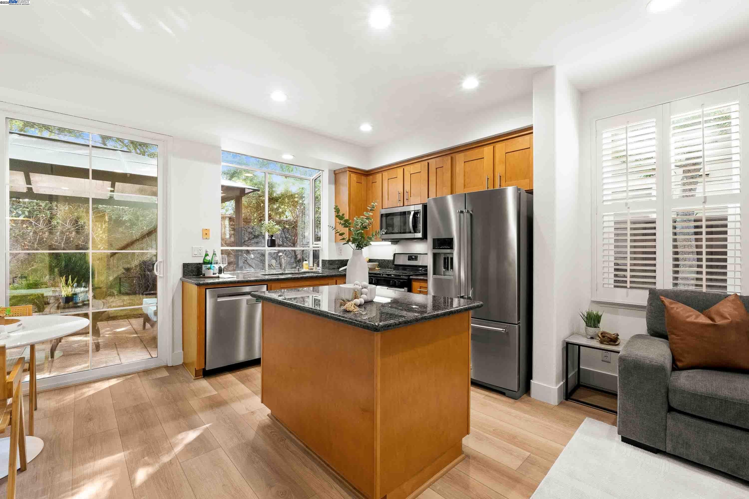 Detail Gallery Image 33 of 48 For 36942 Papaya St, Newark,  CA 94560 - 3 Beds | 2/1 Baths