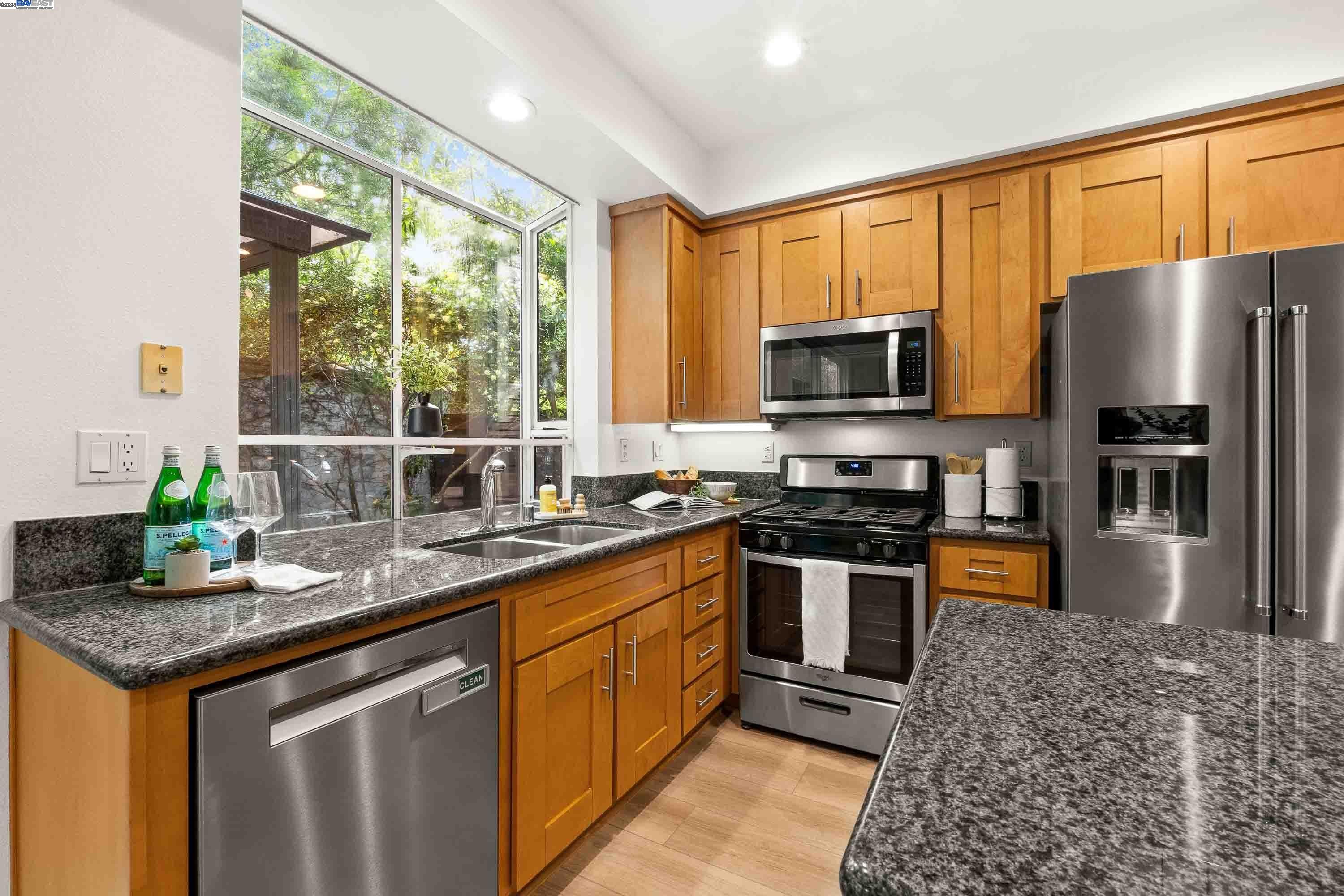 Detail Gallery Image 34 of 48 For 36942 Papaya St, Newark,  CA 94560 - 3 Beds | 2/1 Baths