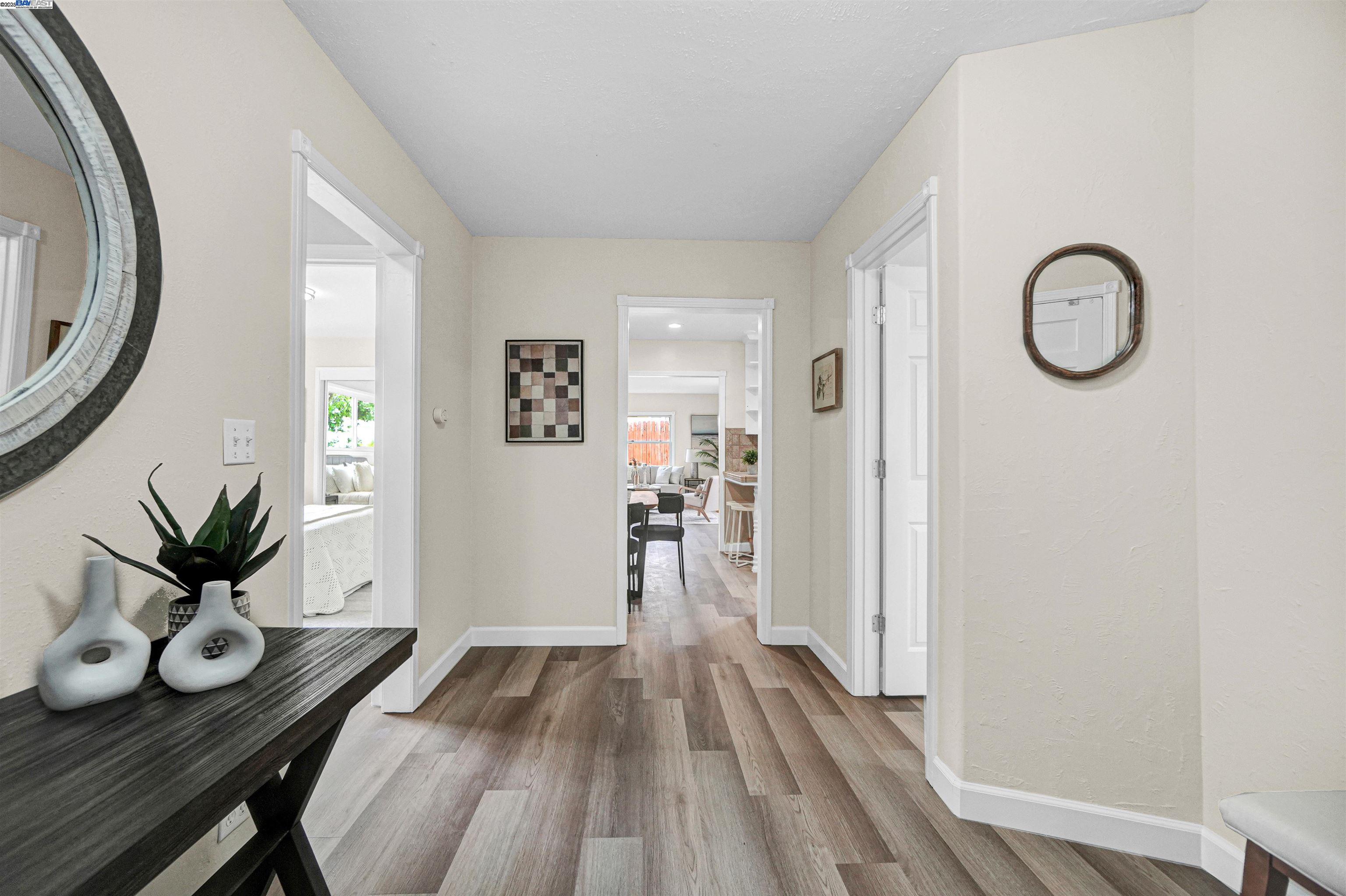 Detail Gallery Image 12 of 44 For 19157 San Miguel Ave, Castro Valley,  CA 94546 - 3 Beds | 1/1 Baths