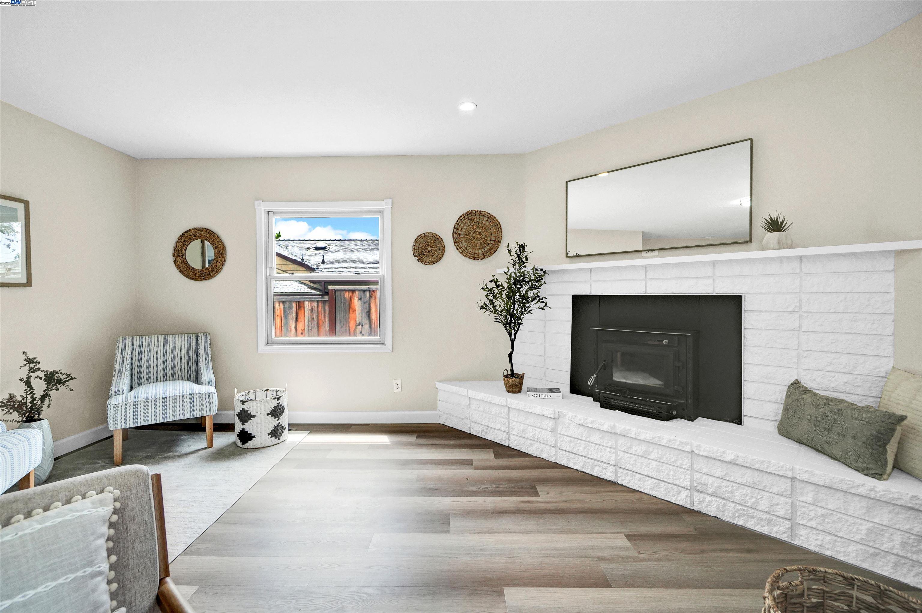 Detail Gallery Image 21 of 44 For 19157 San Miguel Ave, Castro Valley,  CA 94546 - 3 Beds | 1/1 Baths