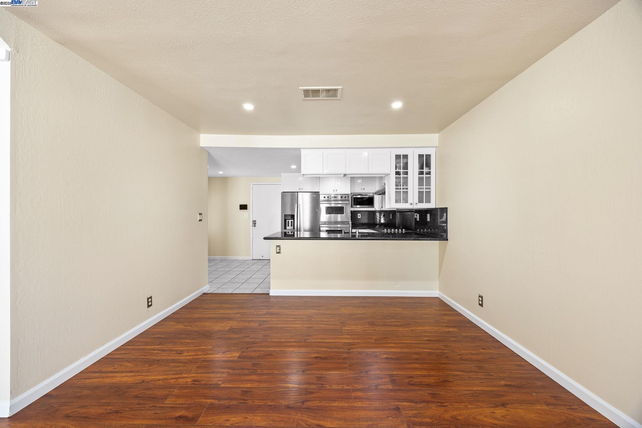 Photo #9: 41094742 Listing: Photo #9