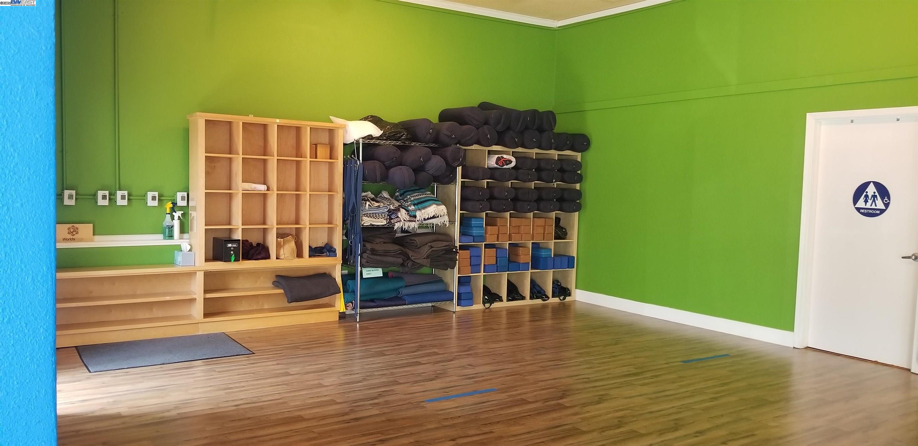 Detail Gallery Image 3 of 8 For 30981 Watkins St/, Union City,  CA 94587 - – Beds | – Baths