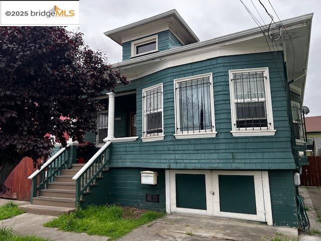 Detail Gallery Image 1 of 1 For 1606 55th Ave, Oakland,  CA 94621 - 3 Beds | 2 Baths
