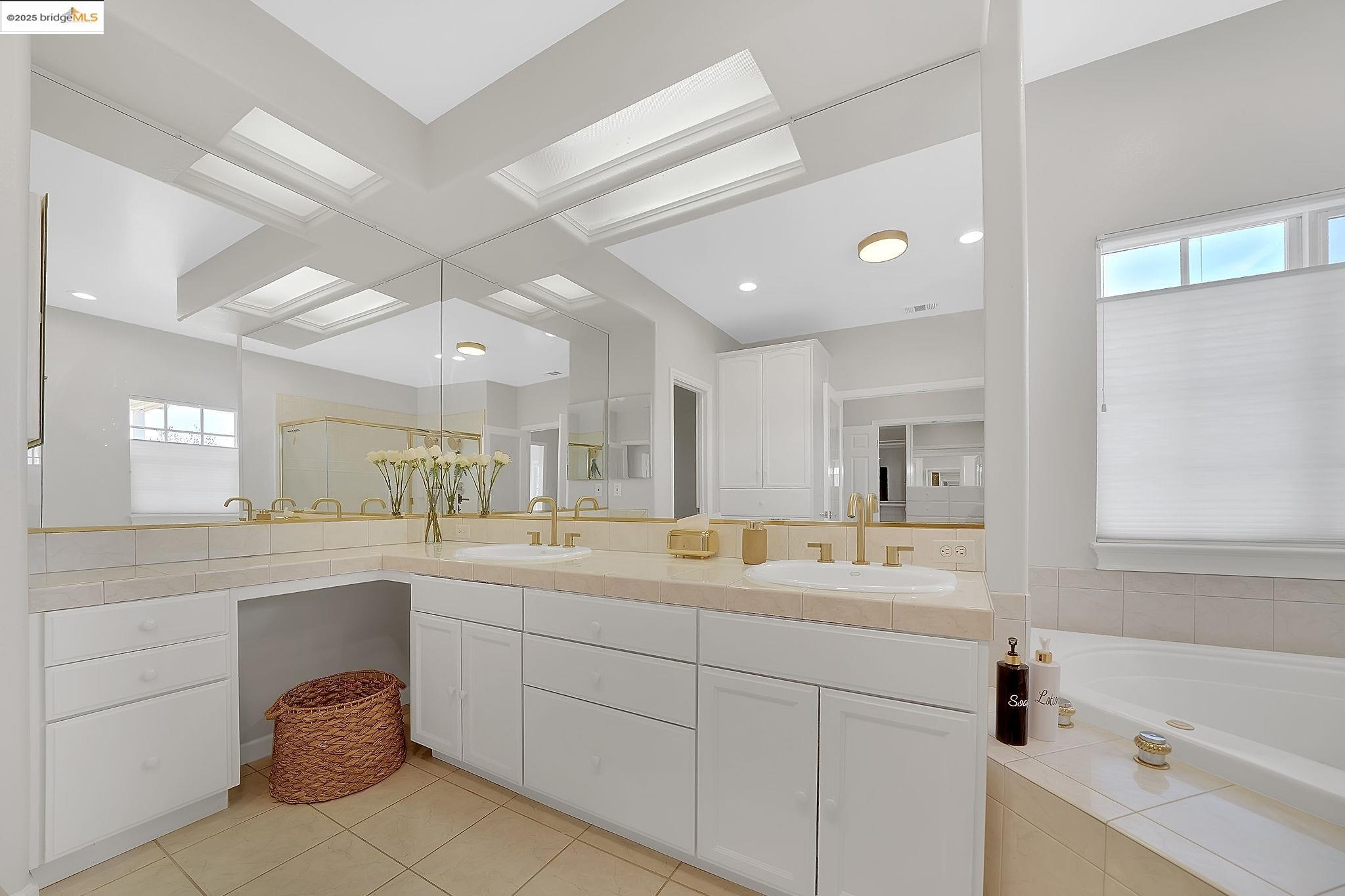Detail Gallery Image 38 of 60 For 2335 Oak Creek, Copperopolis,  CA 95228 - 3 Beds | 2 Baths