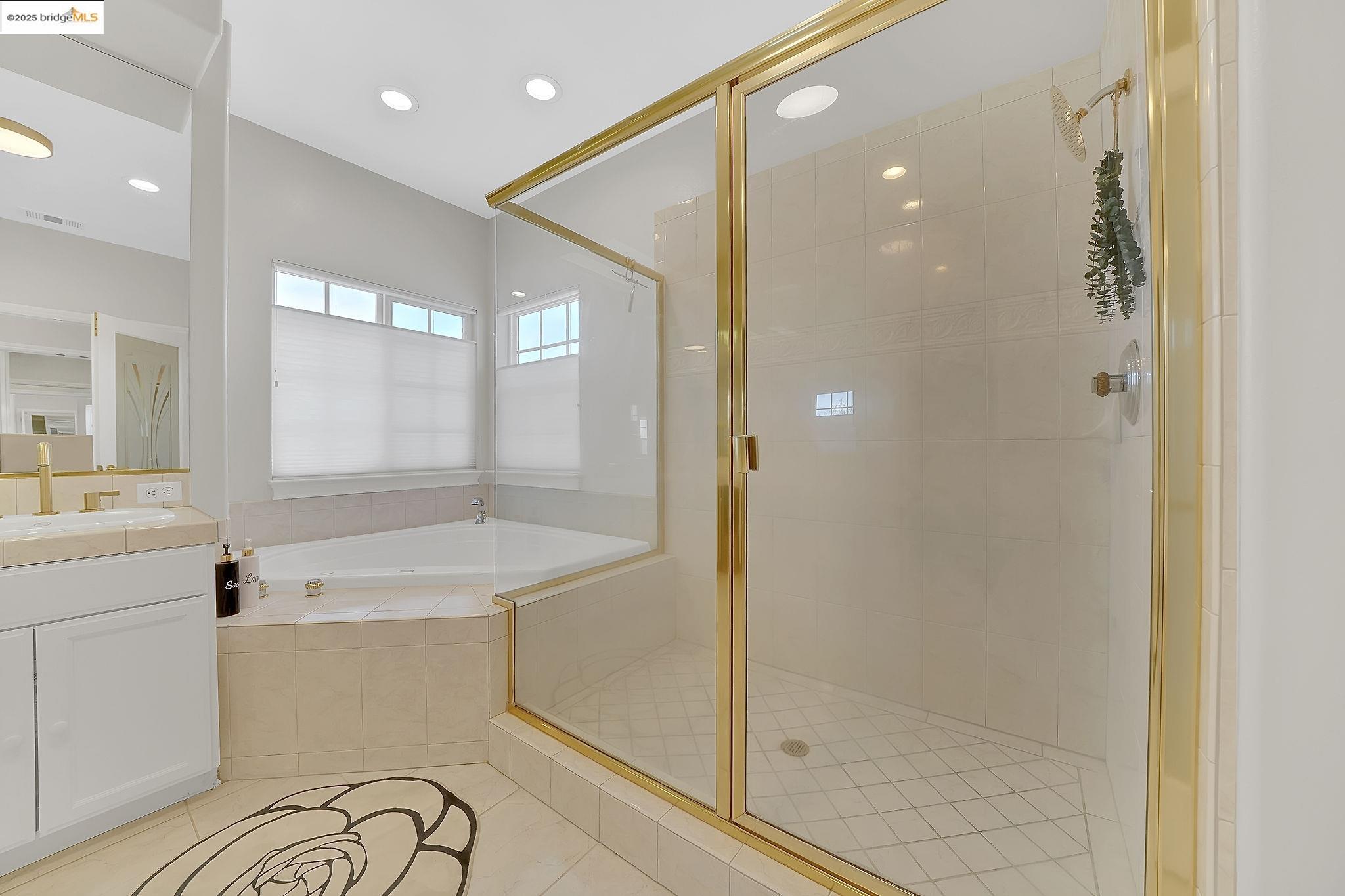 Detail Gallery Image 39 of 60 For 2335 Oak Creek, Copperopolis,  CA 95228 - 3 Beds | 2 Baths
