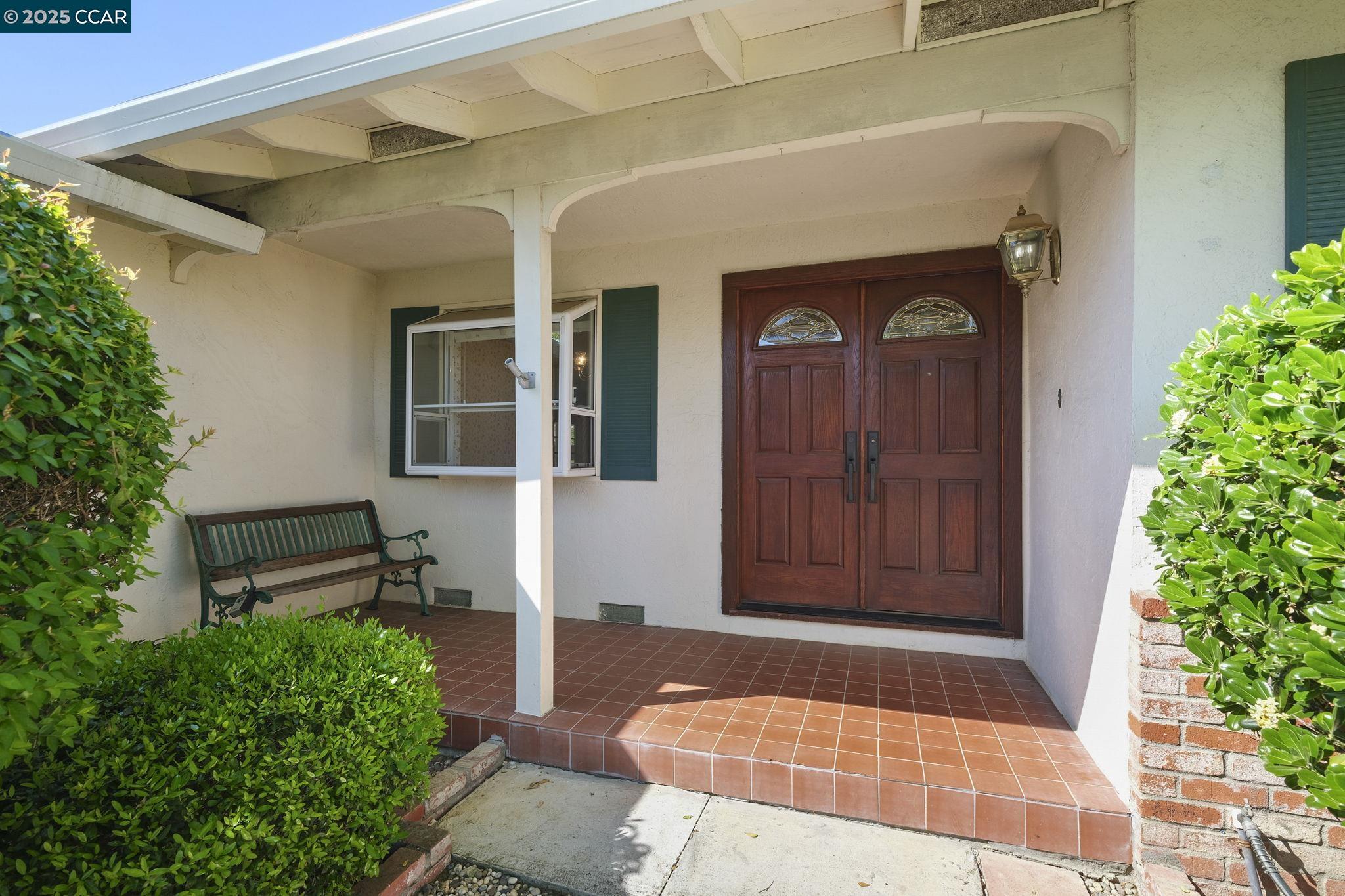 Detail Gallery Image 4 of 35 For 735 San Bruno Ct, Concord,  CA 94518 - 3 Beds | 2 Baths