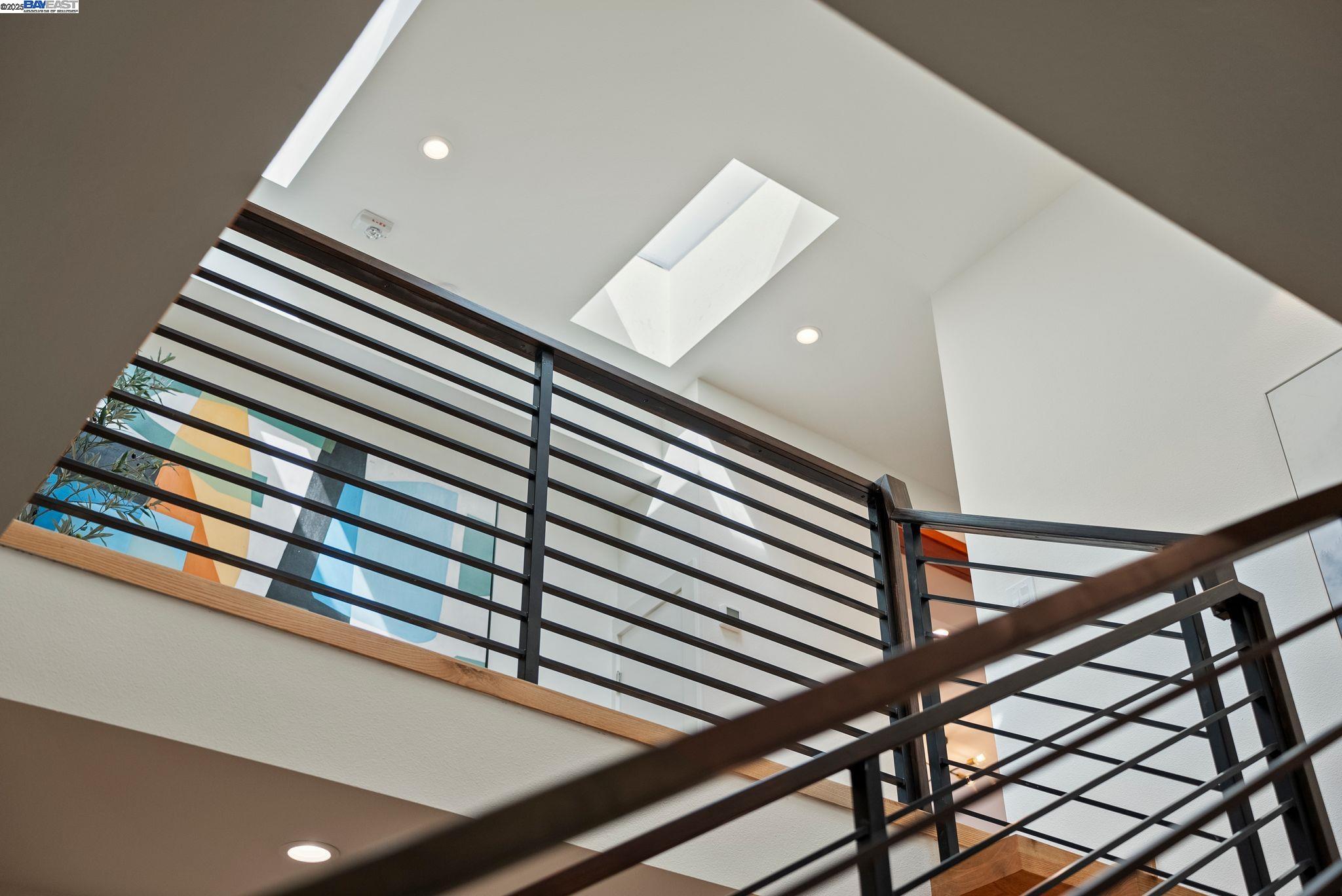 Detail Gallery Image 30 of 60 For 923 Shauna, Palo Alto,  CA 94306 - 6 Beds | 5/1 Baths