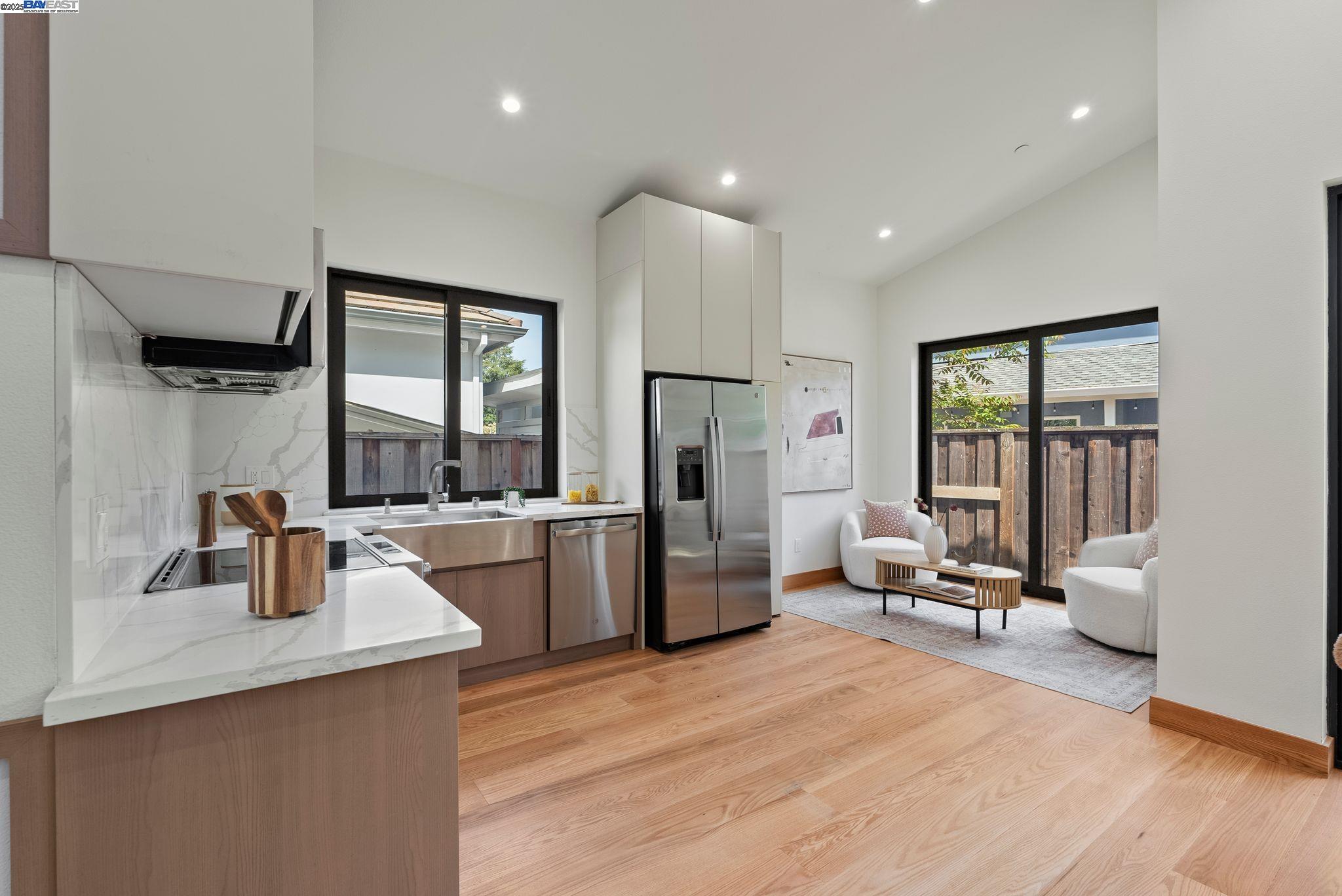 Detail Gallery Image 41 of 60 For 923 Shauna, Palo Alto,  CA 94306 - 6 Beds | 5/1 Baths