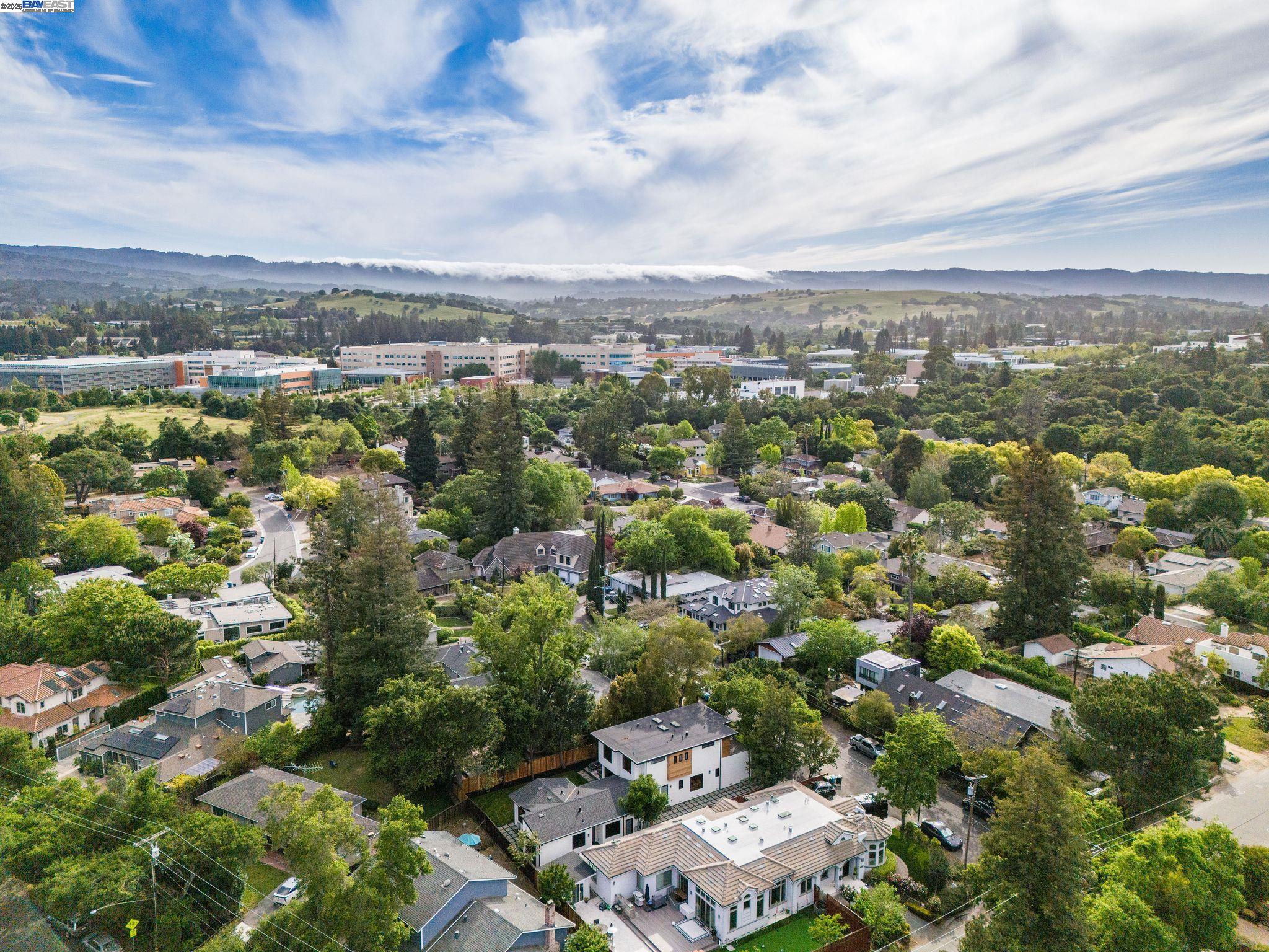 Detail Gallery Image 57 of 60 For 923 Shauna, Palo Alto,  CA 94306 - 6 Beds | 5/1 Baths