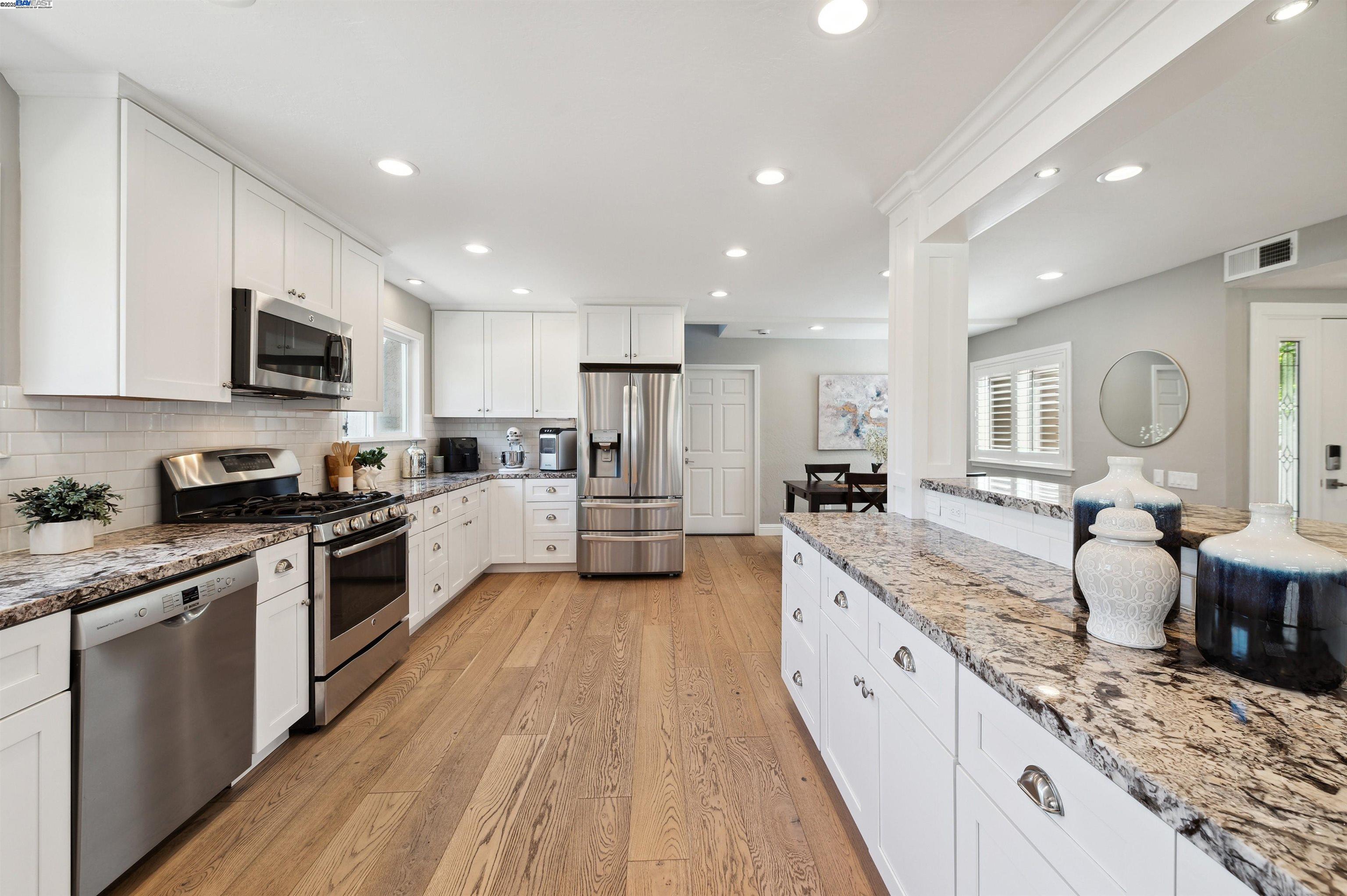 Detail Gallery Image 11 of 32 For 3625 Touriga Dr, Pleasanton,  CA 94566 - 4 Beds | 2 Baths