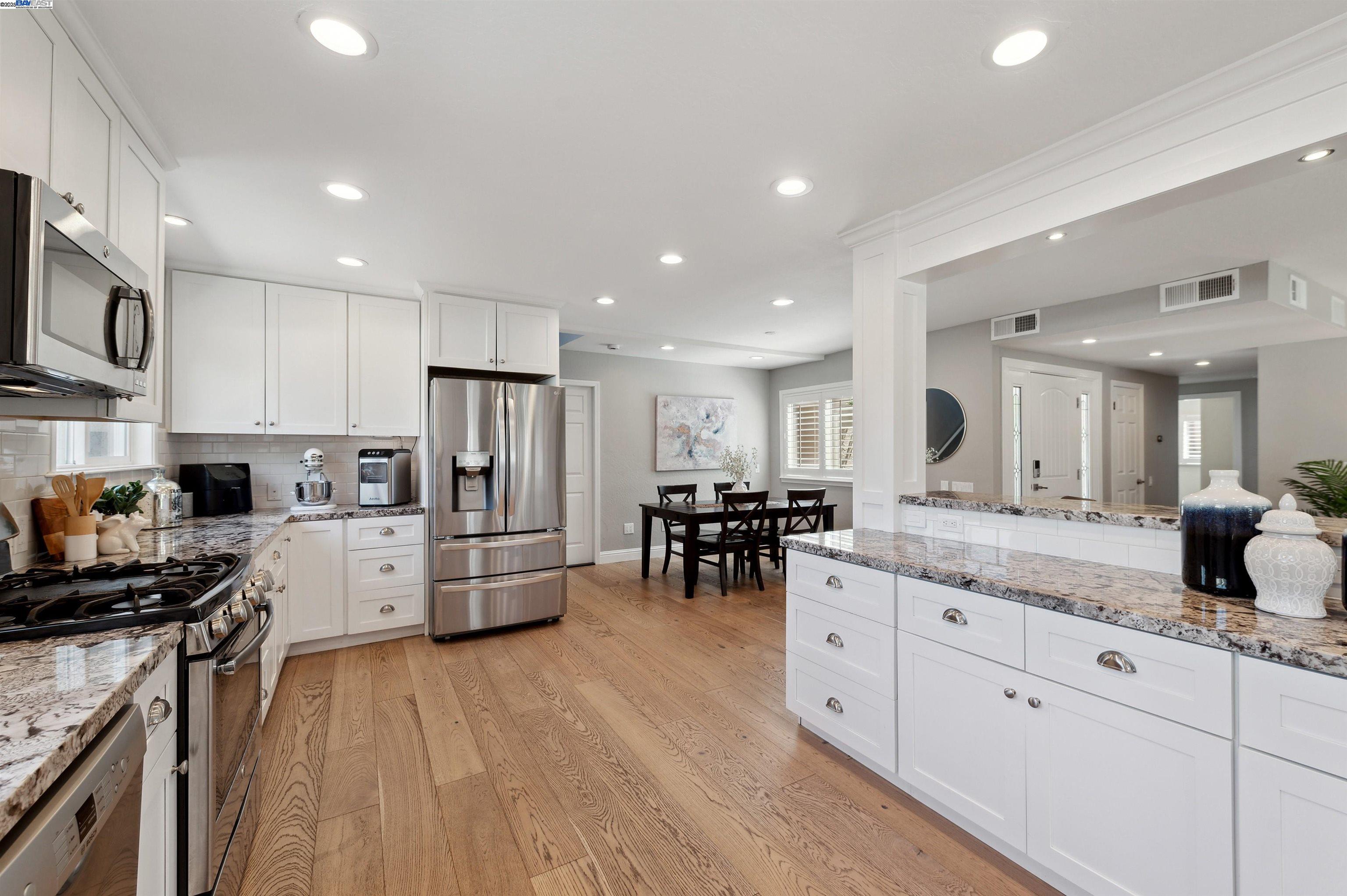 Detail Gallery Image 12 of 32 For 3625 Touriga Dr, Pleasanton,  CA 94566 - 4 Beds | 2 Baths