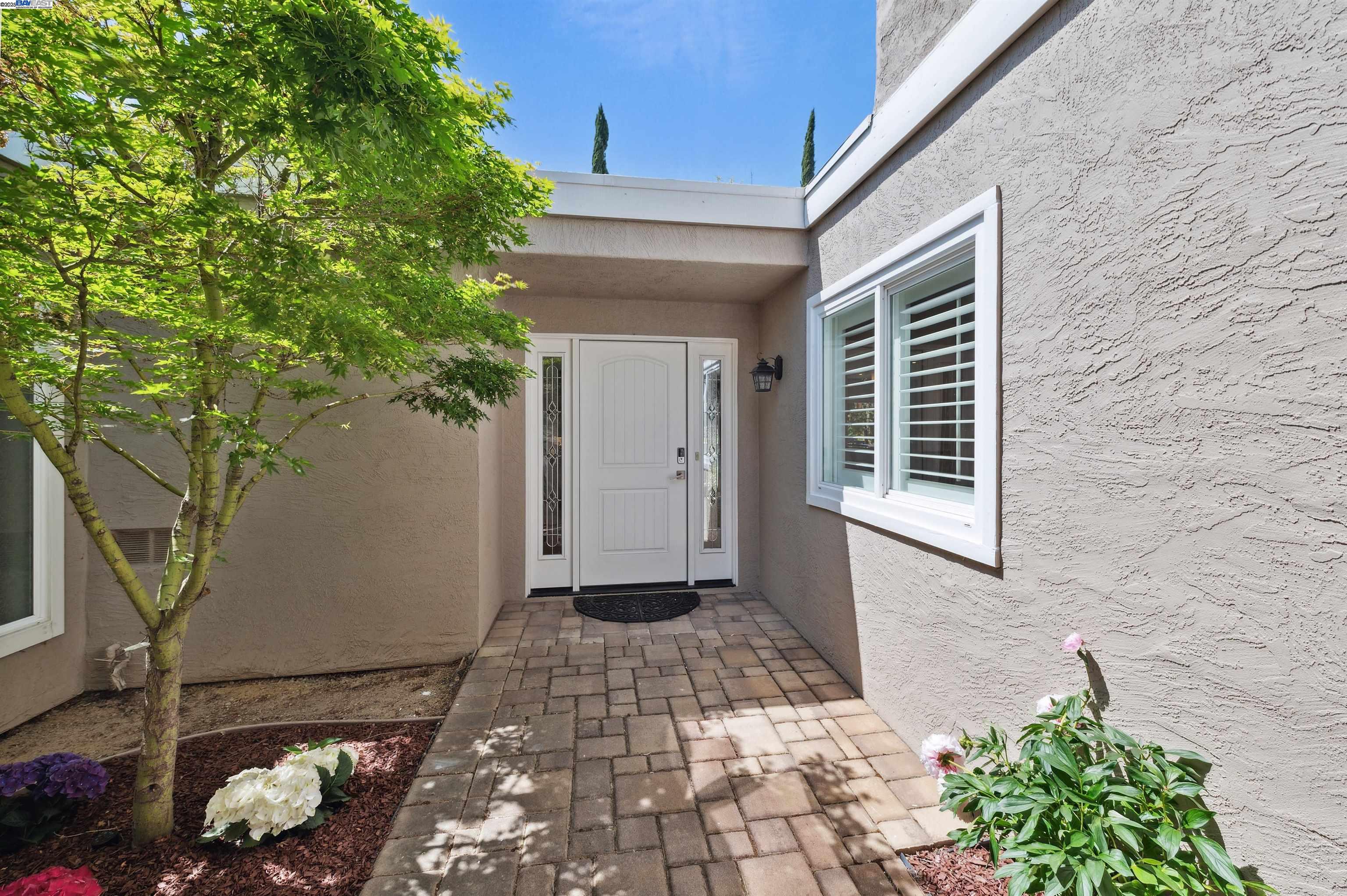 Detail Gallery Image 4 of 32 For 3625 Touriga Dr, Pleasanton,  CA 94566 - 4 Beds | 2 Baths
