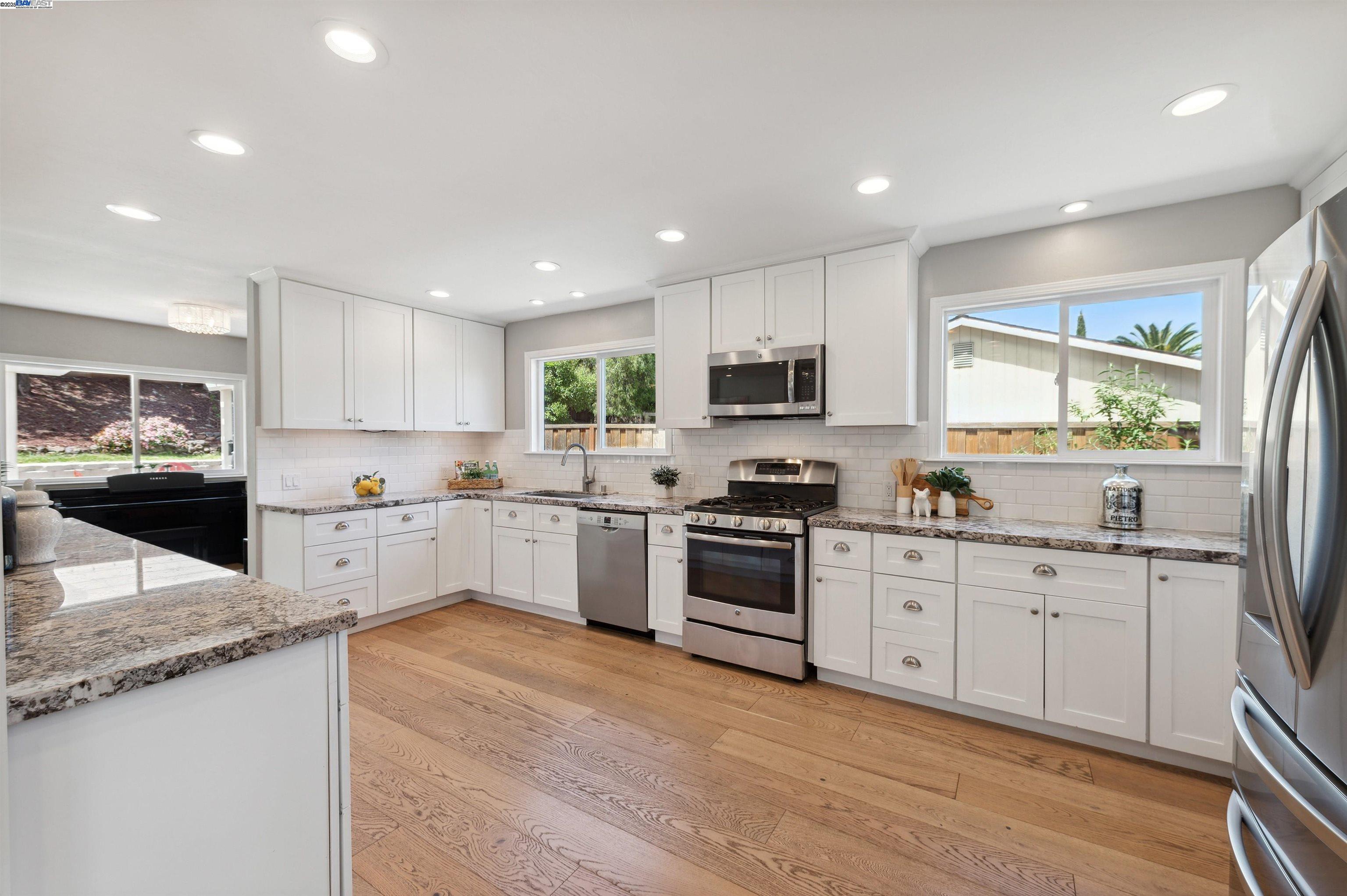 Detail Gallery Image 9 of 32 For 3625 Touriga Dr, Pleasanton,  CA 94566 - 4 Beds | 2 Baths