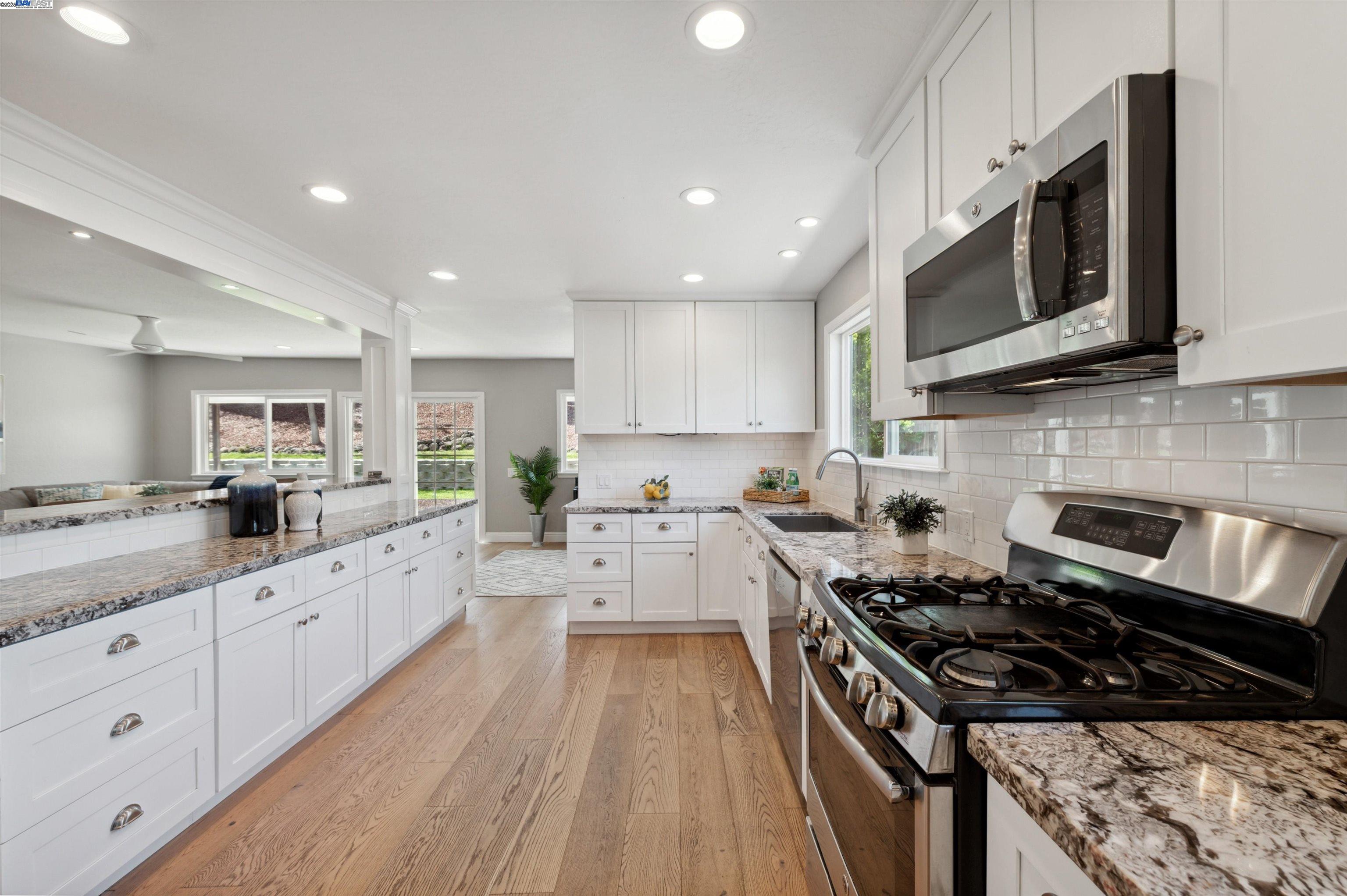 Detail Gallery Image 10 of 32 For 3625 Touriga Dr, Pleasanton,  CA 94566 - 4 Beds | 2 Baths