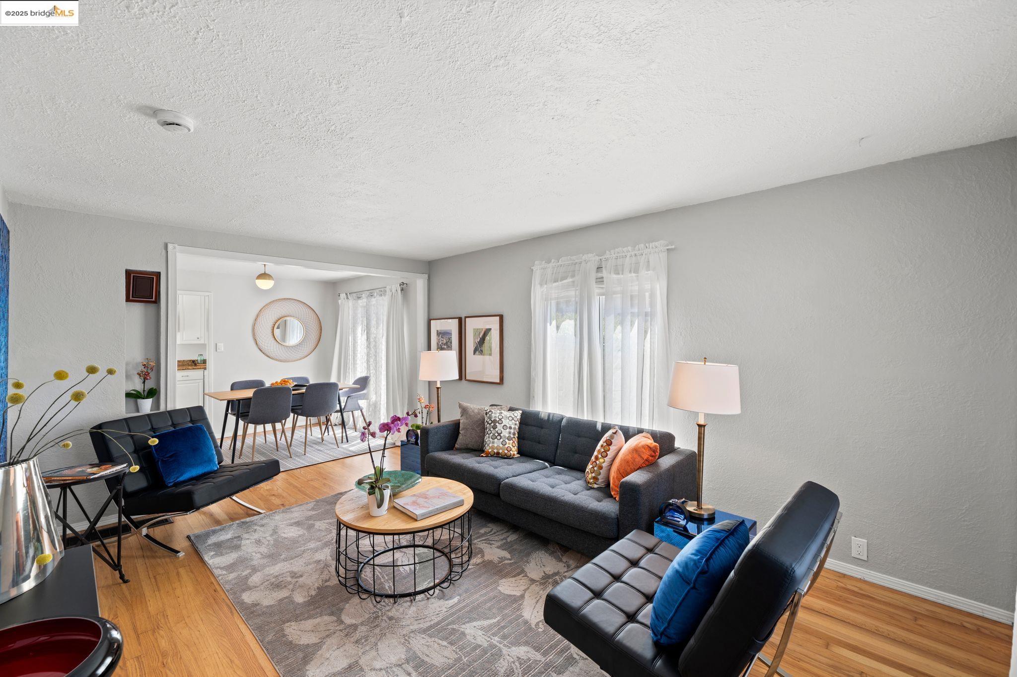 Detail Gallery Image 3 of 30 For 1724 Bayo Vista Ave, San Pablo,  CA 94806 - 2 Beds | 1/1 Baths
