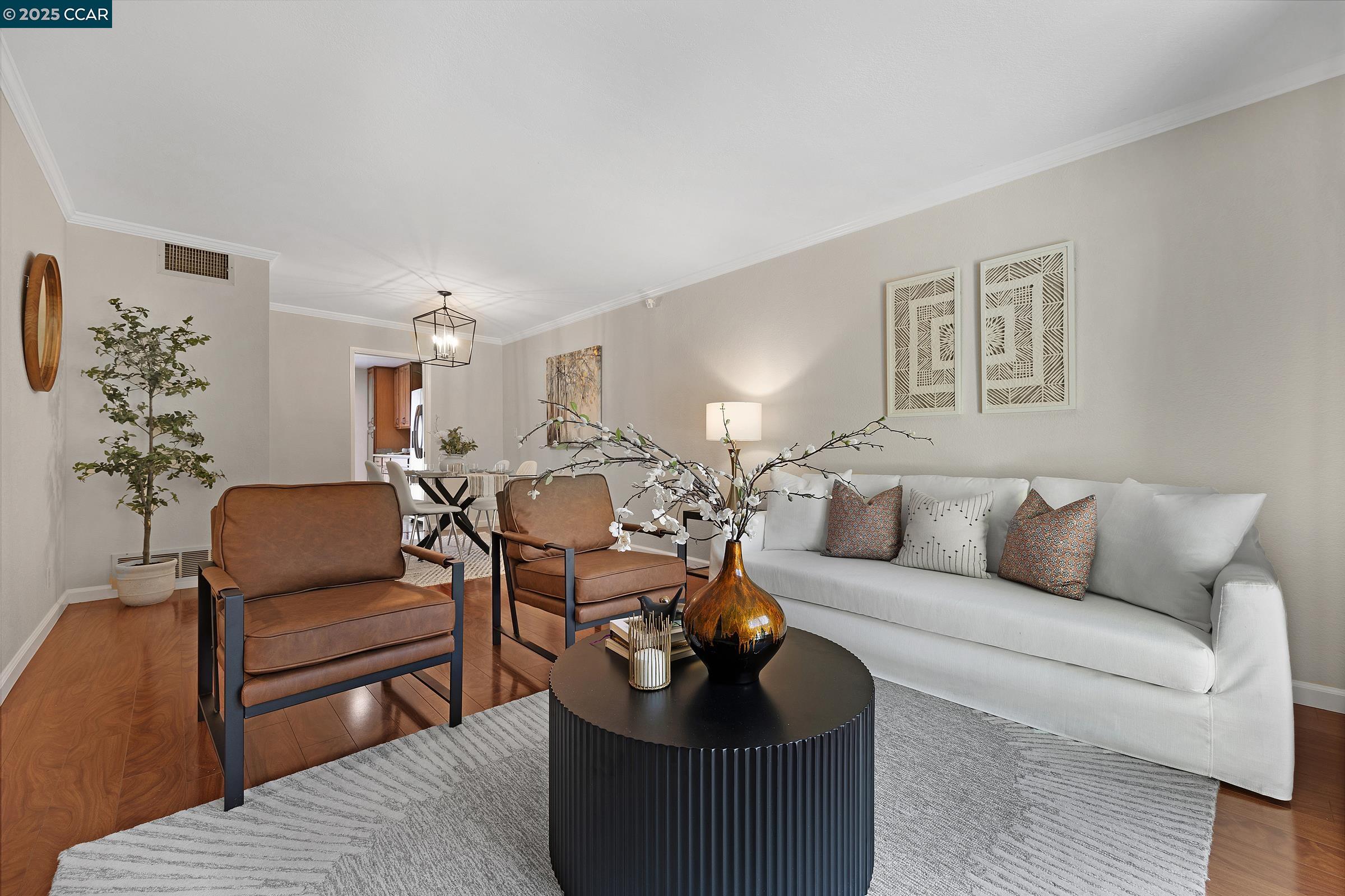 Photo #2: 41094766 Listing 
