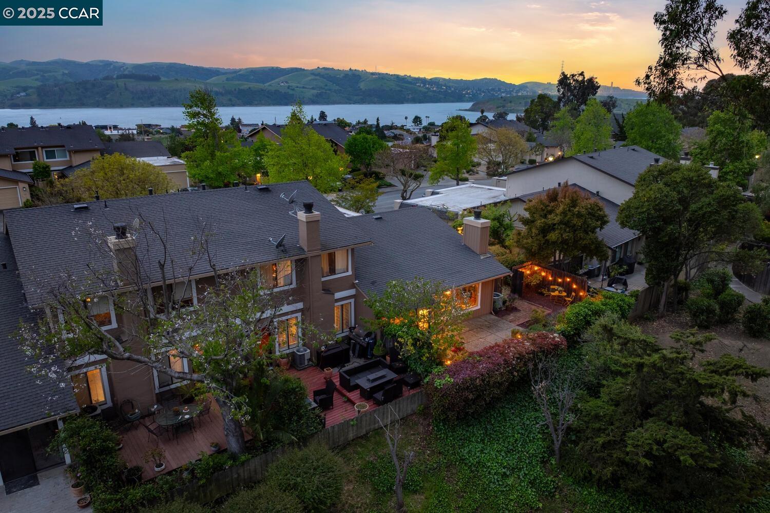 Detail Gallery Image 1 of 1 For 1293 Grove Circle, Benicia,  CA 94510 - 2 Beds | 2 Baths