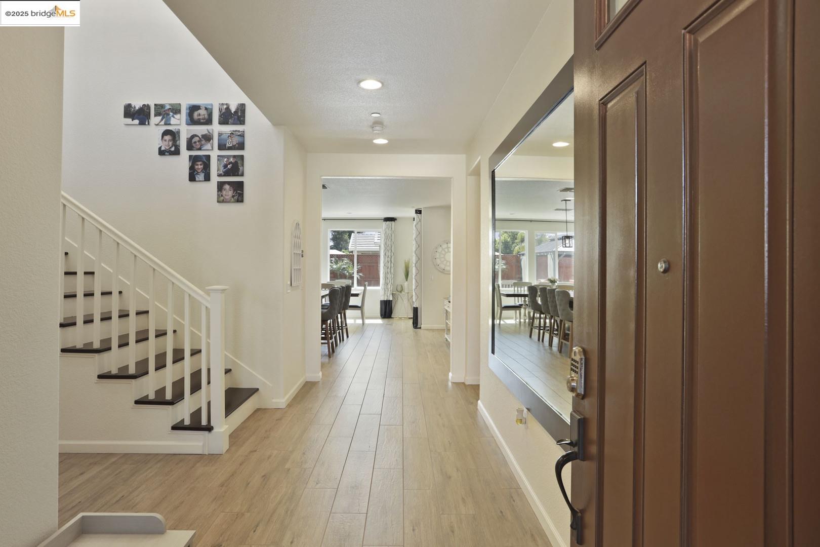 Detail Gallery Image 2 of 60 For 332 Franklin Ln, Ripon,  CA 95366 - 5 Beds | 3 Baths