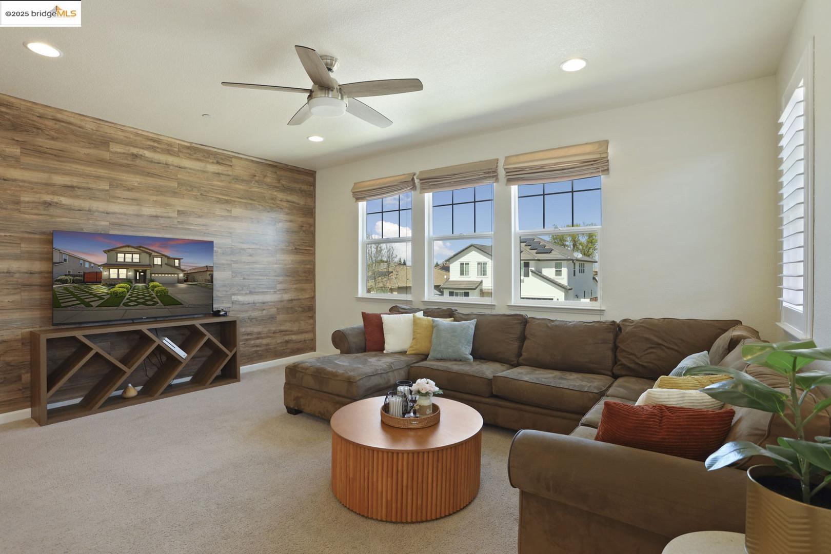 Detail Gallery Image 21 of 60 For 332 Franklin Ln, Ripon,  CA 95366 - 5 Beds | 3 Baths