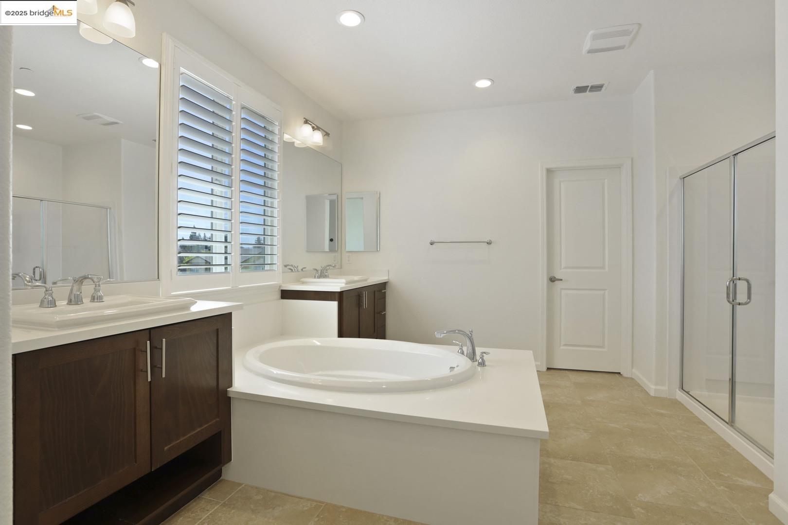 Detail Gallery Image 26 of 60 For 332 Franklin Ln, Ripon,  CA 95366 - 5 Beds | 3 Baths