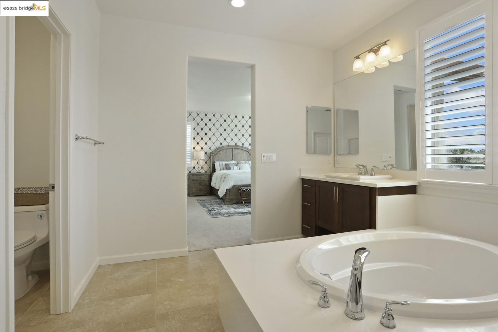 Detail Gallery Image 27 of 60 For 332 Franklin Ln, Ripon,  CA 95366 - 5 Beds | 3 Baths