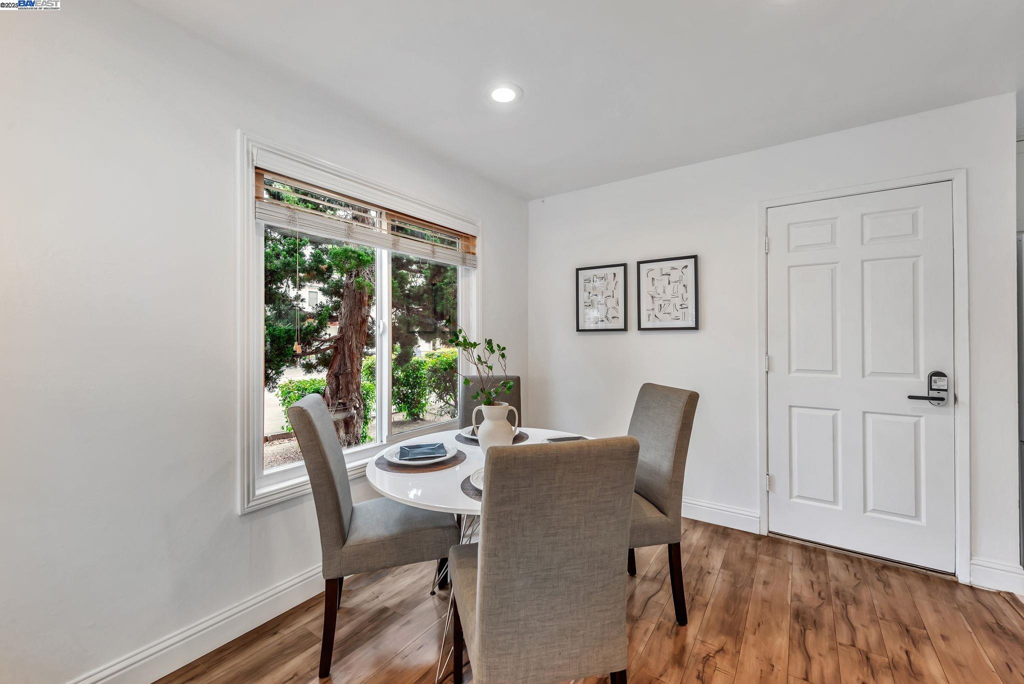 Detail Gallery Image 14 of 43 For 4566 Deerfield Terrace, Fremont,  CA 94538 - 2 Beds | 1/1 Baths