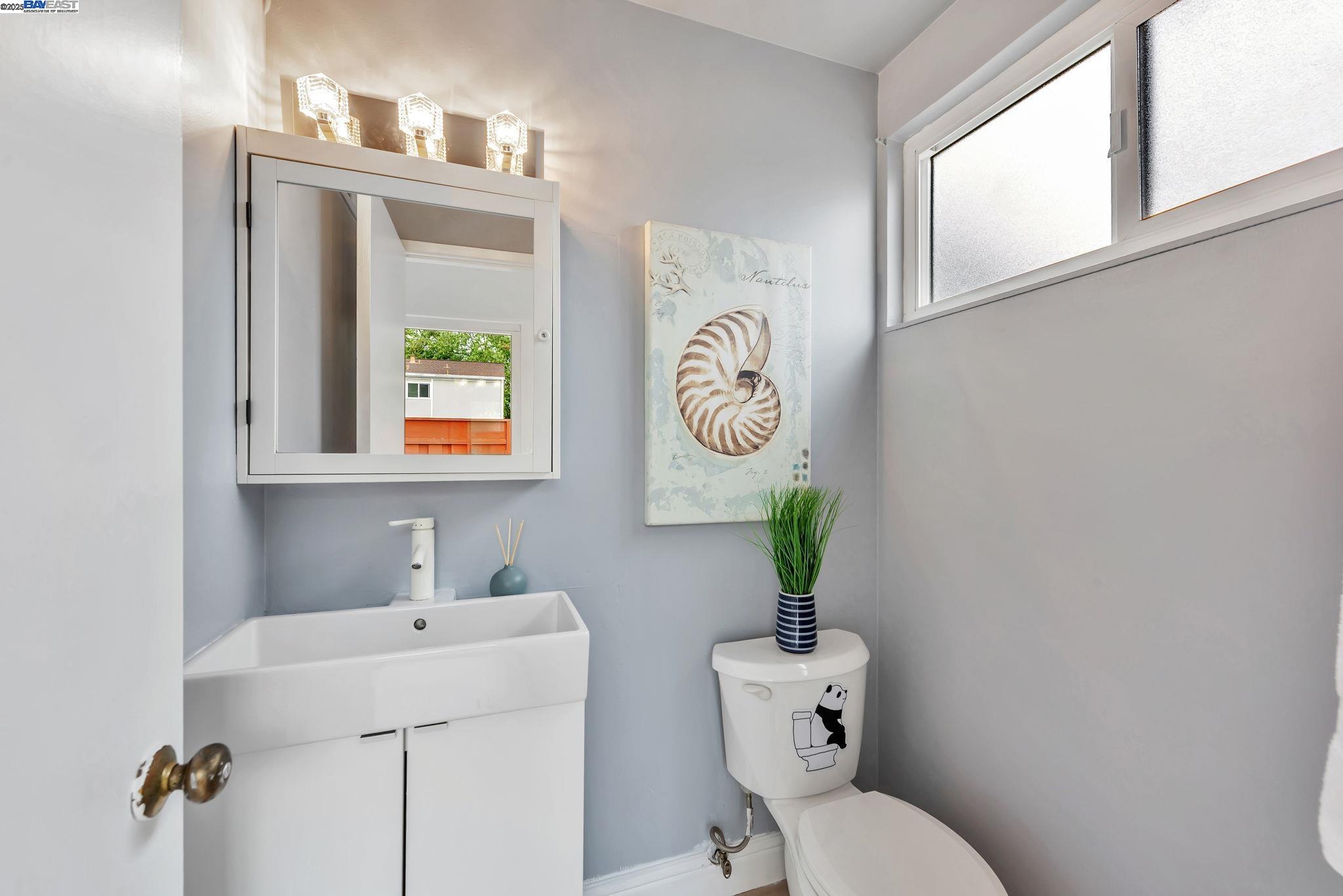 Detail Gallery Image 33 of 43 For 4566 Deerfield Terrace, Fremont,  CA 94538 - 2 Beds | 1/1 Baths