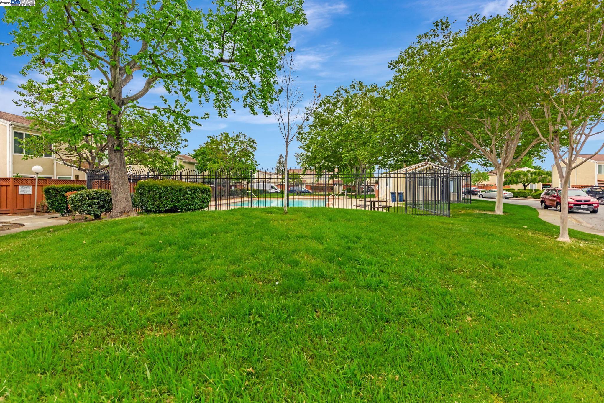 Detail Gallery Image 40 of 43 For 4566 Deerfield Terrace, Fremont,  CA 94538 - 2 Beds | 1/1 Baths