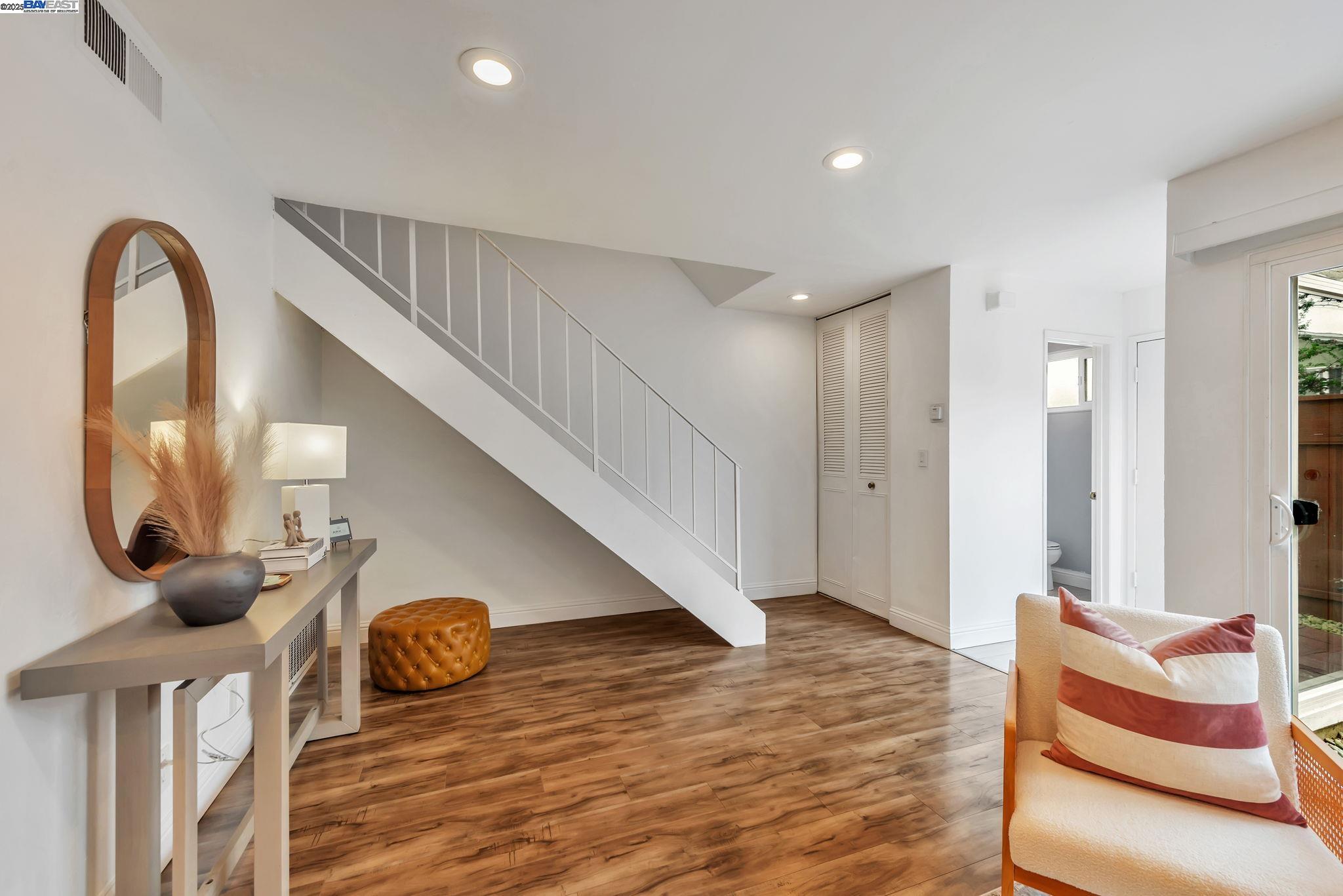 Detail Gallery Image 6 of 43 For 4566 Deerfield Terrace, Fremont,  CA 94538 - 2 Beds | 1/1 Baths