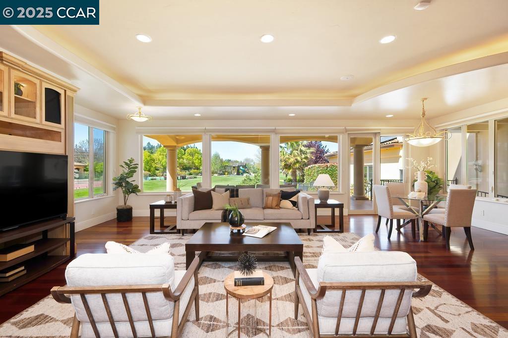 Detail Gallery Image 22 of 60 For 5037 Milton Ranch Rd, Shingle Springs,  CA 95682 - 6 Beds | 6/1 Baths