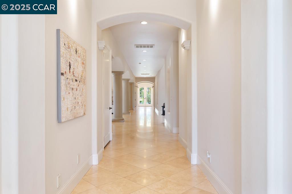 Detail Gallery Image 8 of 60 For 5037 Milton Ranch Rd, Shingle Springs,  CA 95682 - 6 Beds | 6/1 Baths