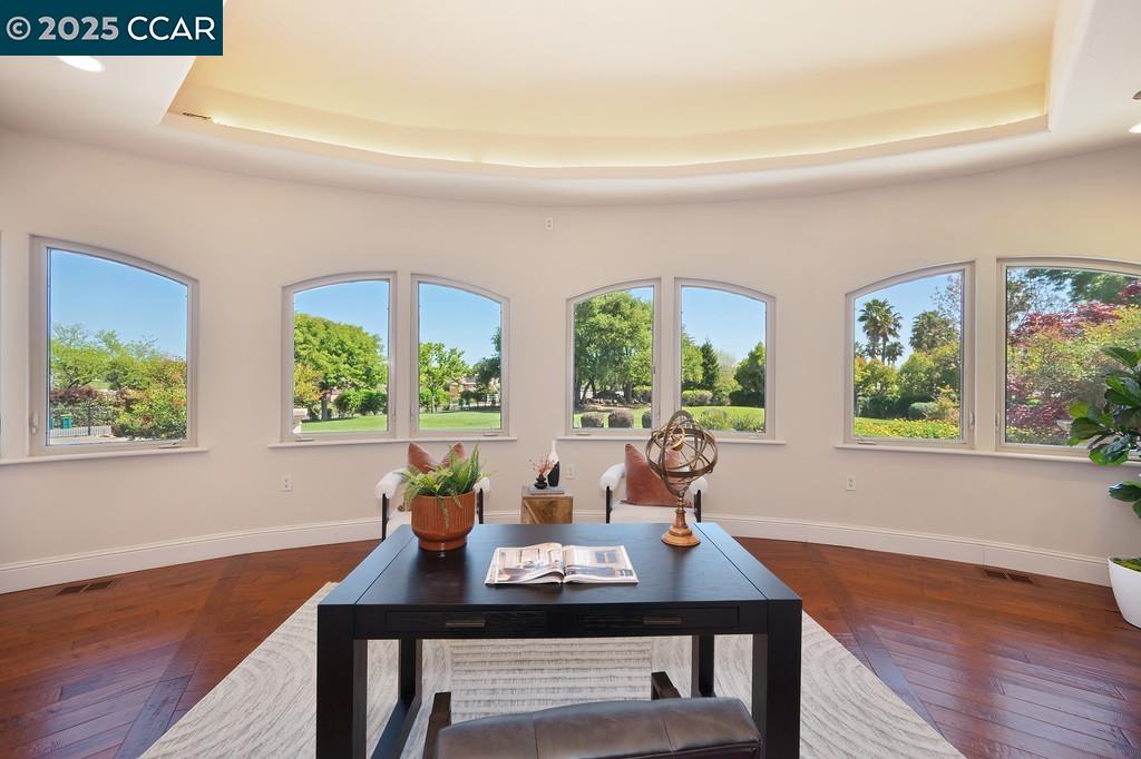 Detail Gallery Image 10 of 60 For 5037 Milton Ranch Rd, Shingle Springs,  CA 95682 - 6 Beds | 6/1 Baths